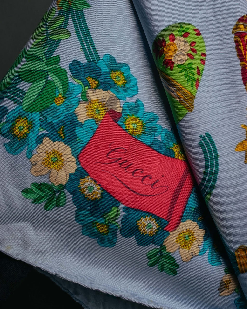 "GUCCI" 90's-00's Vintage botanical and perfume bottle silk scarf