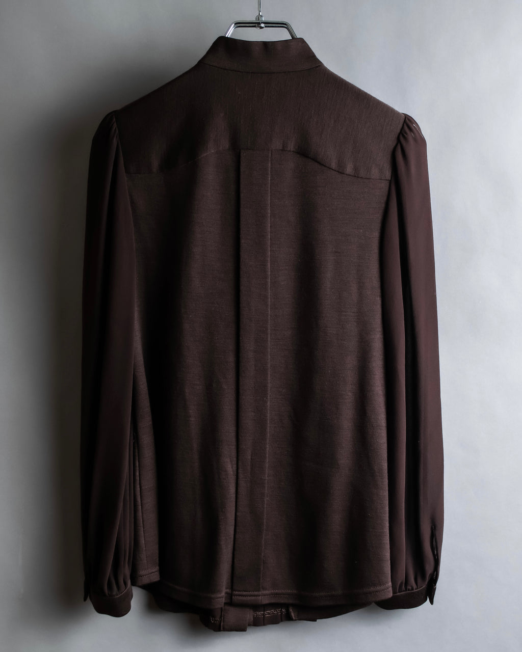 "Filo di Seta" Front pleated design stand-up collar shirt