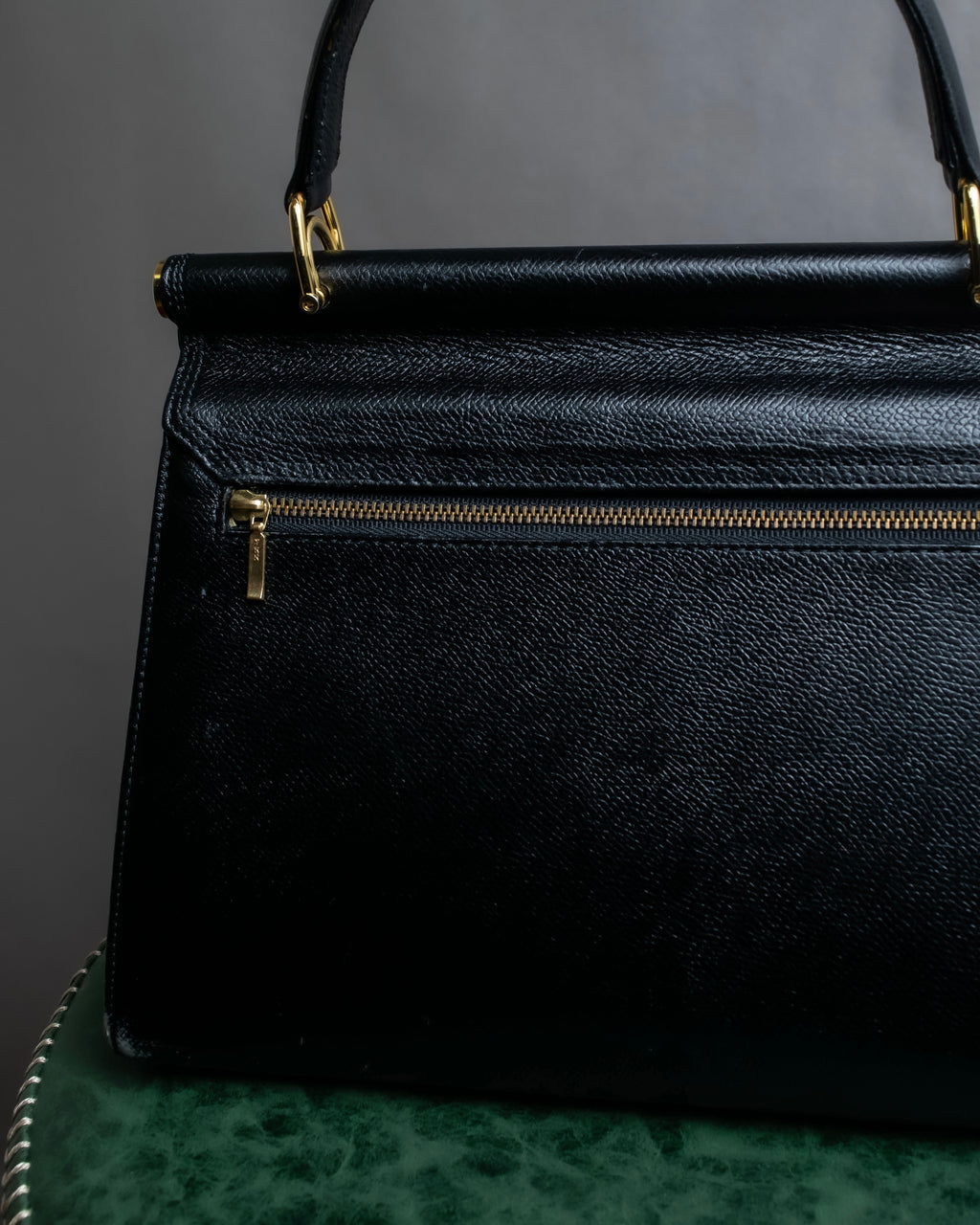 "VALENTINO" Garavani gold metal design leather hand bag