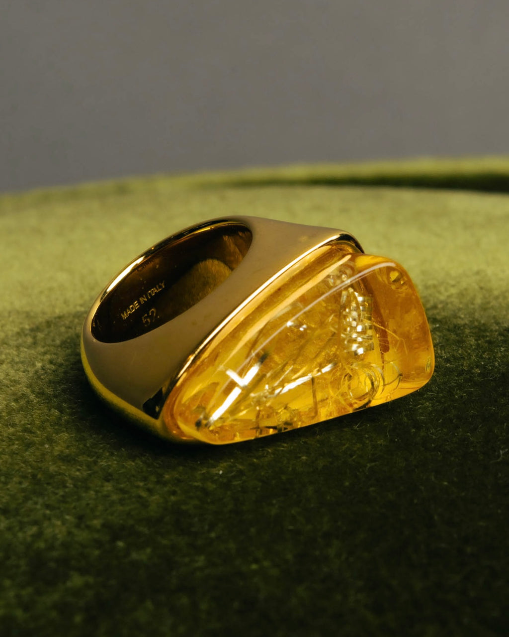 "Chloé" 2010's Amber resin statement ring