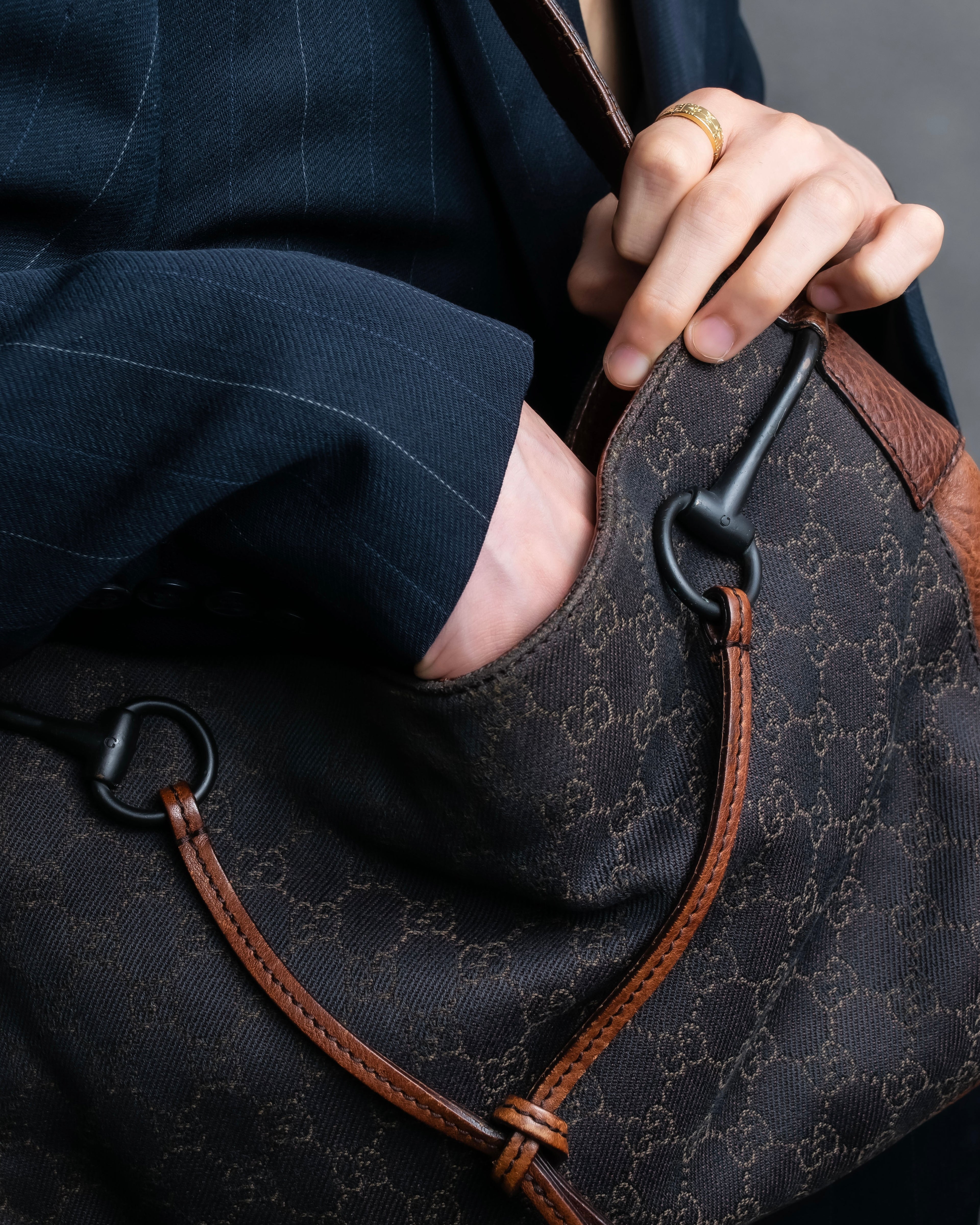 "GUCCI" GG canvas horsebit detail shoulder bag