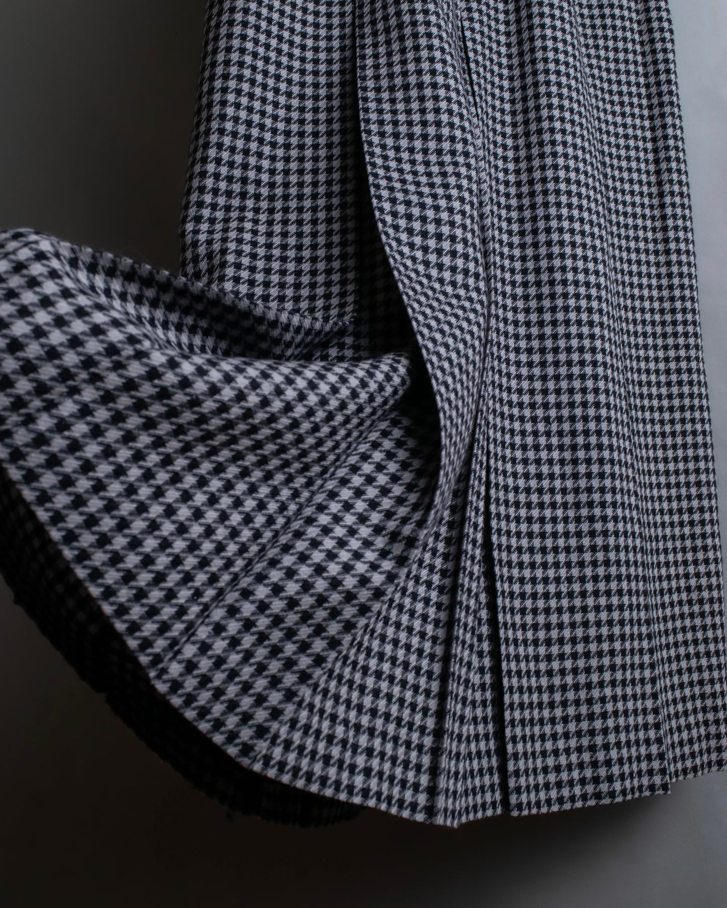 "Christian Dior" Houndstooth pattern wool cropped pleats skirt