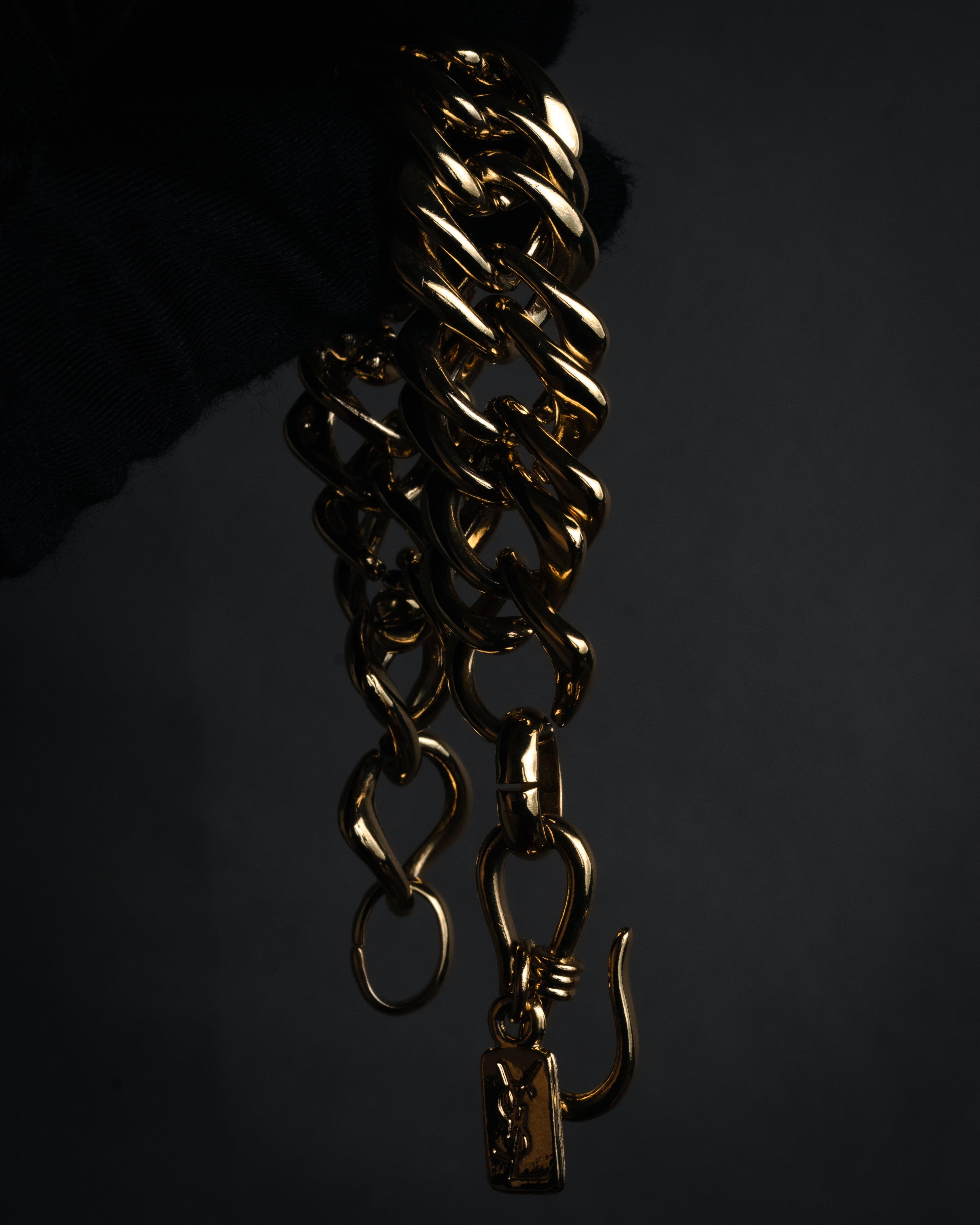 –SPECIAL– “Yves Saint Laurent” 90’s sculptural chain bracelet