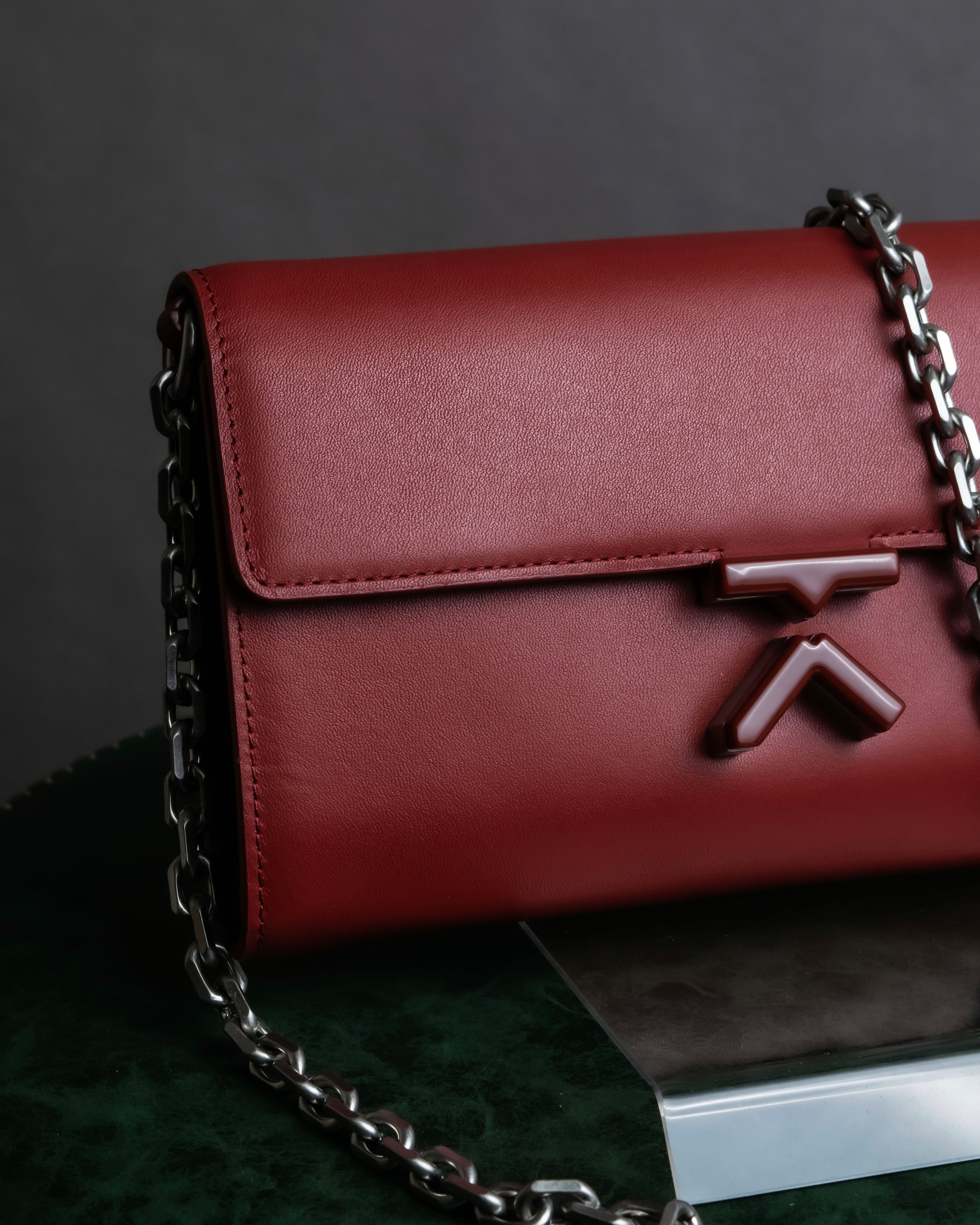 "KENZO" K motif design chain shoulder wallet bag