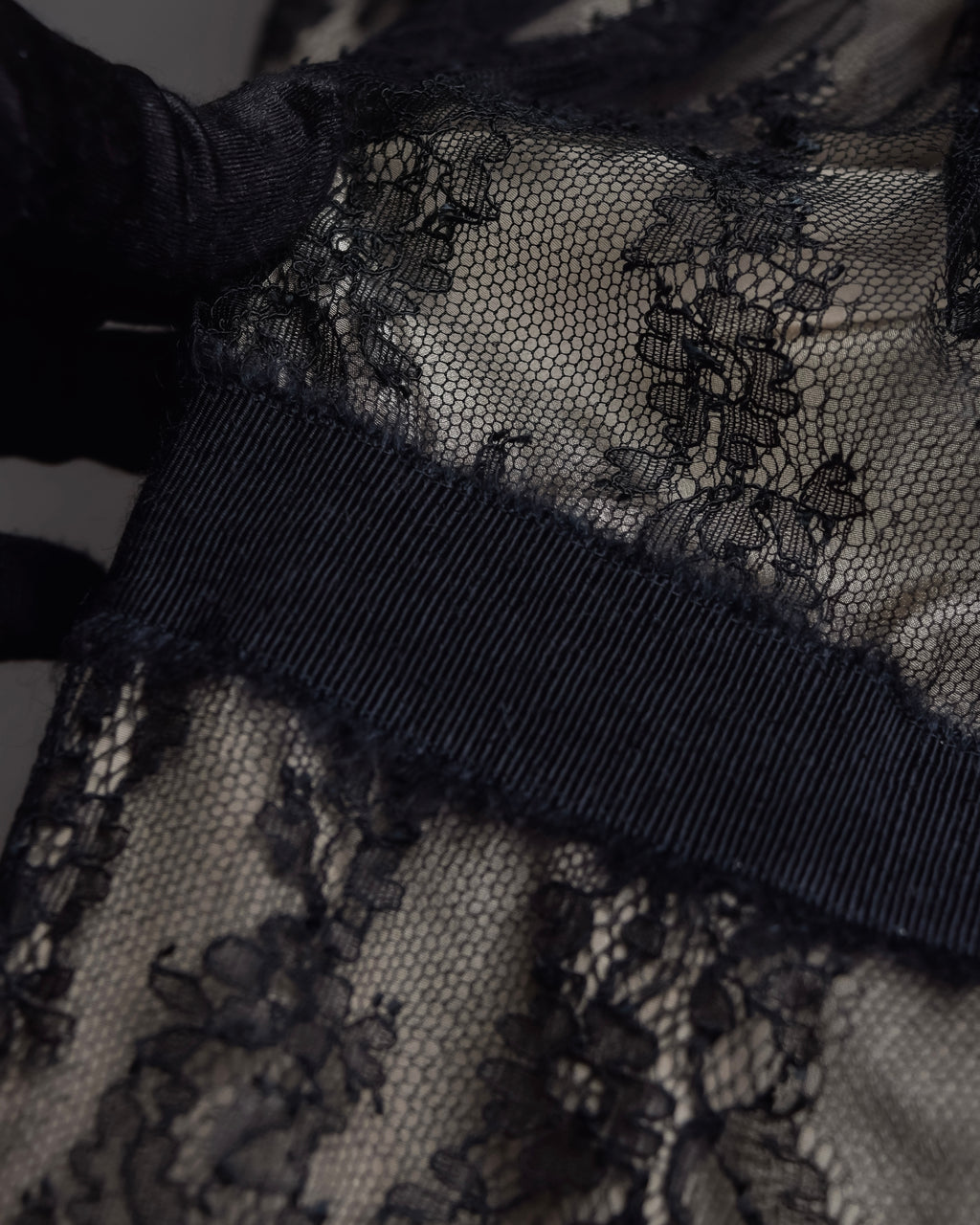 "VALENTINO" Lace layered ribbon design sleeveless dress