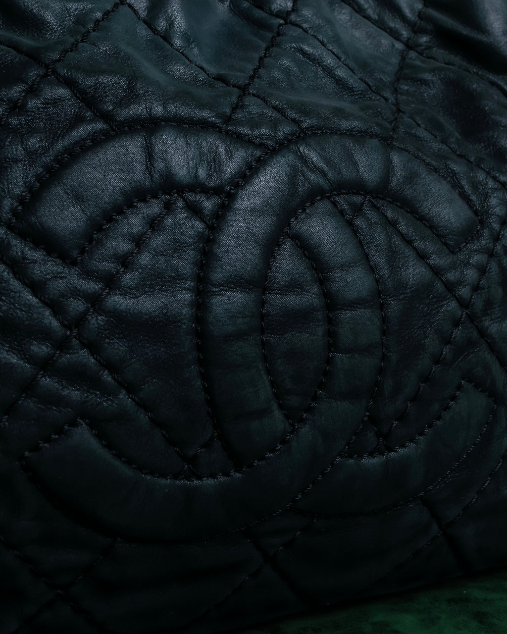 "CHANEL" Karl Lagerfeld design Matelasse chain Black shoulder bag