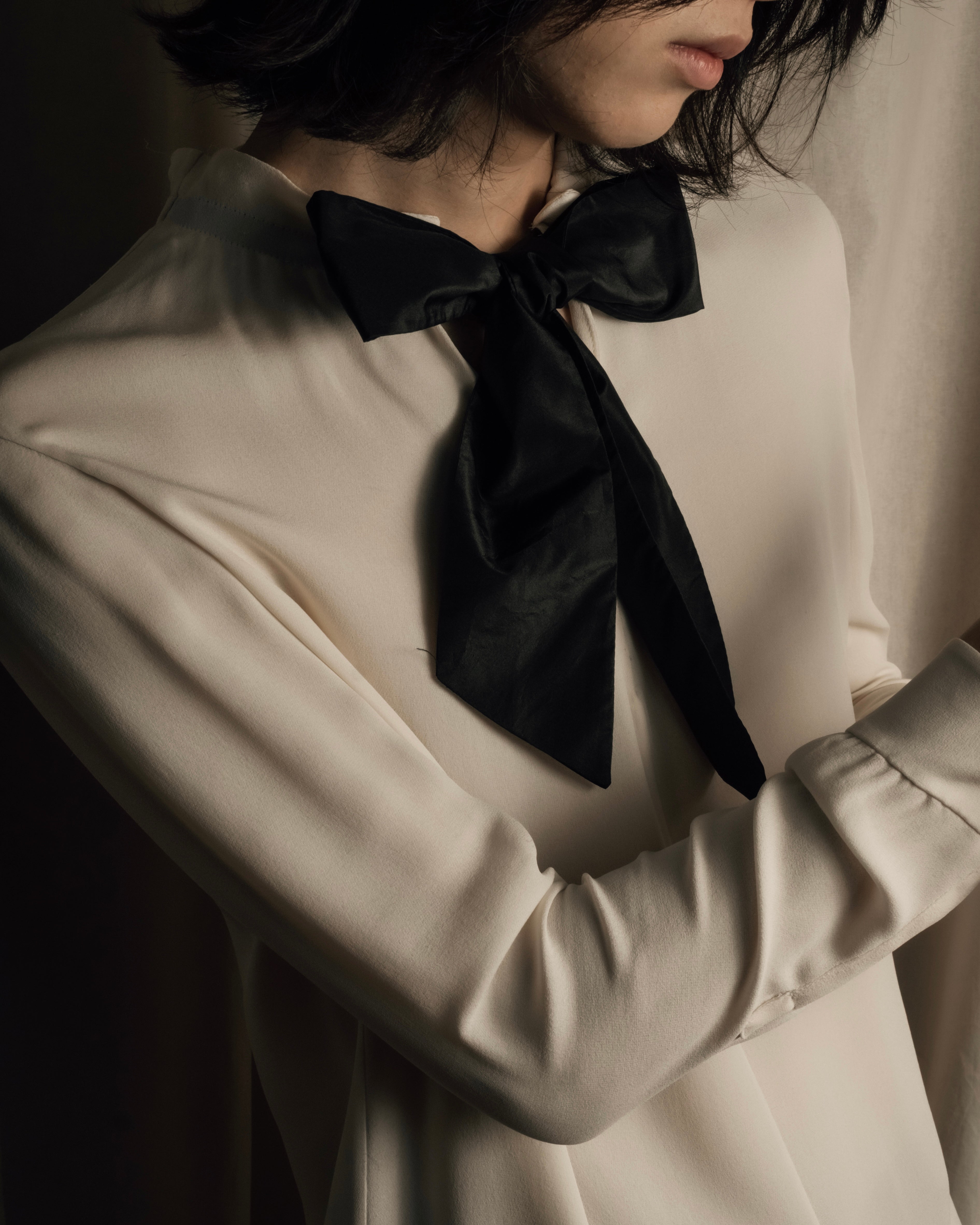 "VALENTINO" Gathered detail ribbon bow tie pullover