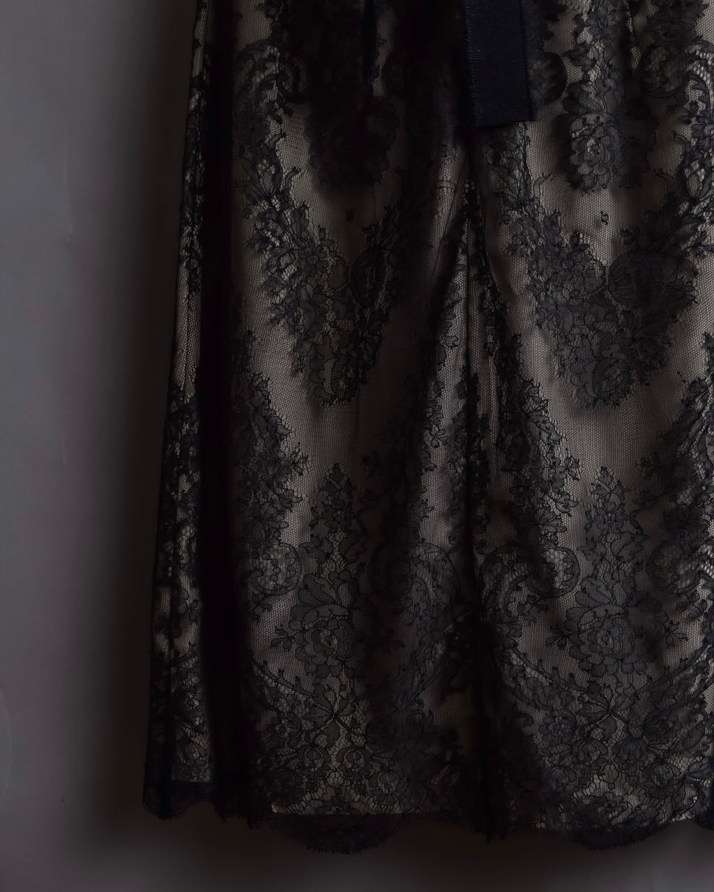 "VALENTINO" Lace layered ribbon design sleeveless dress