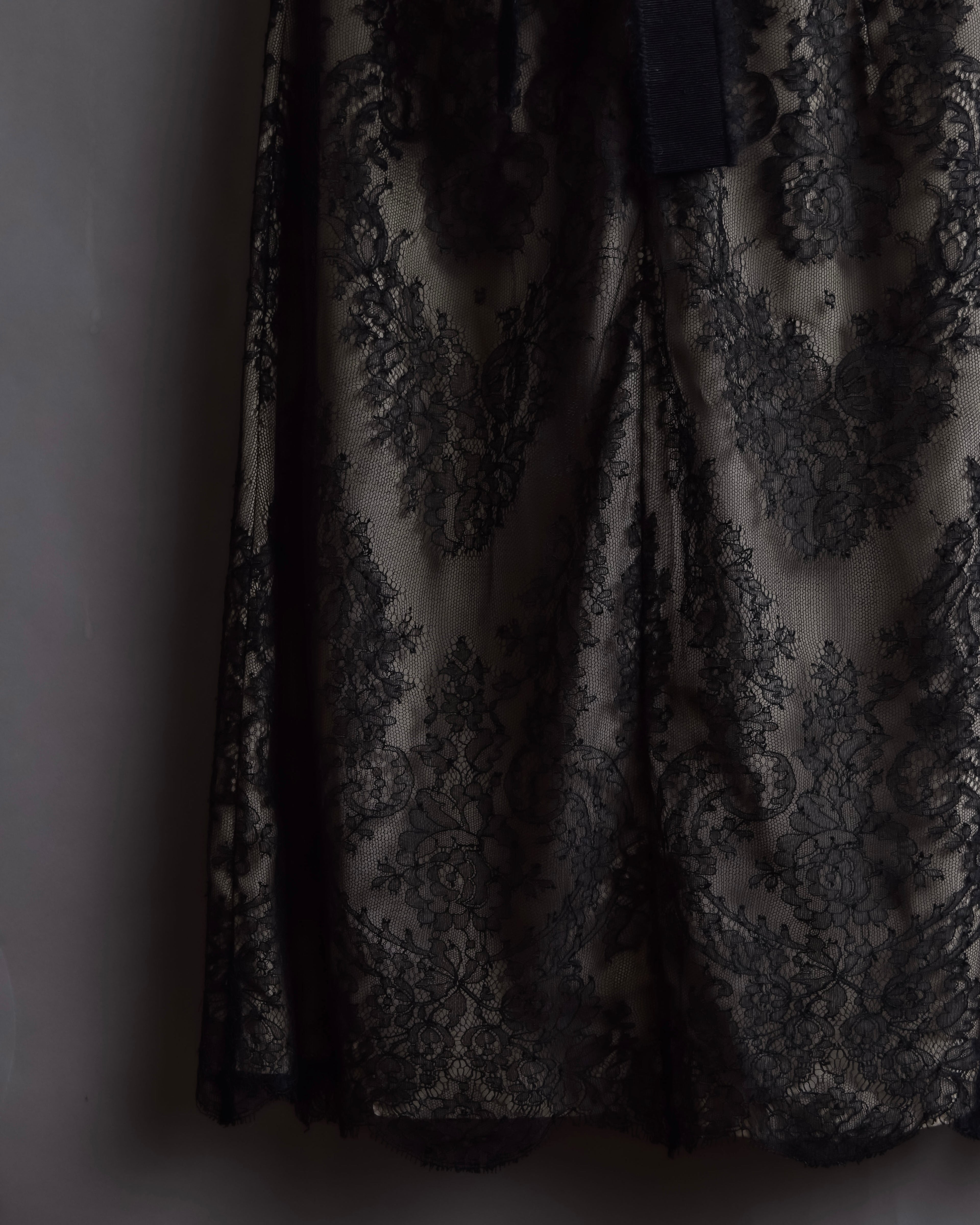 "VALENTINO" Lace layered ribbon design sleeveless dress