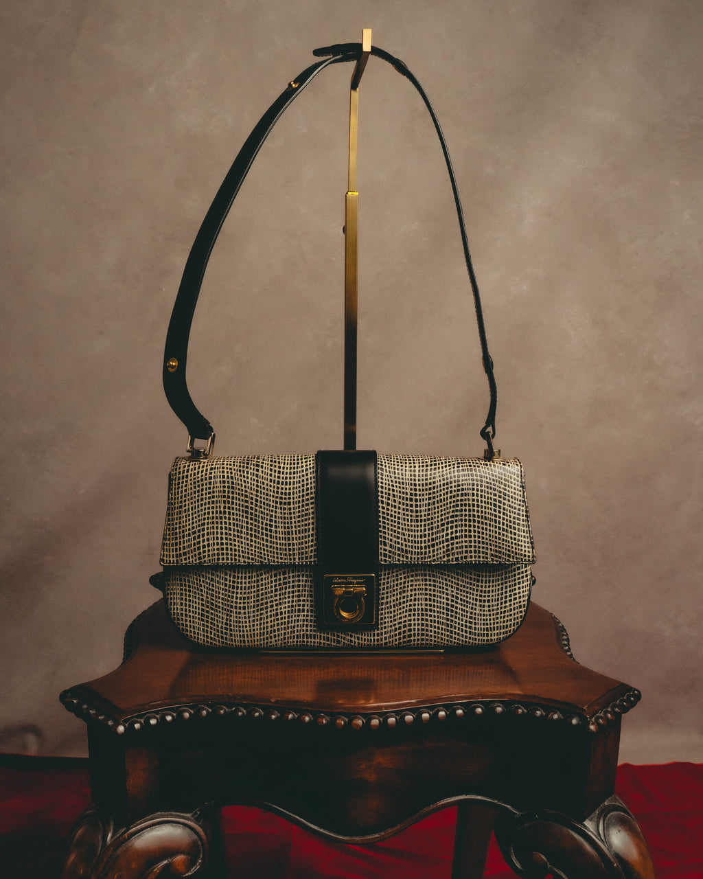 "Salvatore Ferragamo" Crocodile embossed Gancini shoulder bag