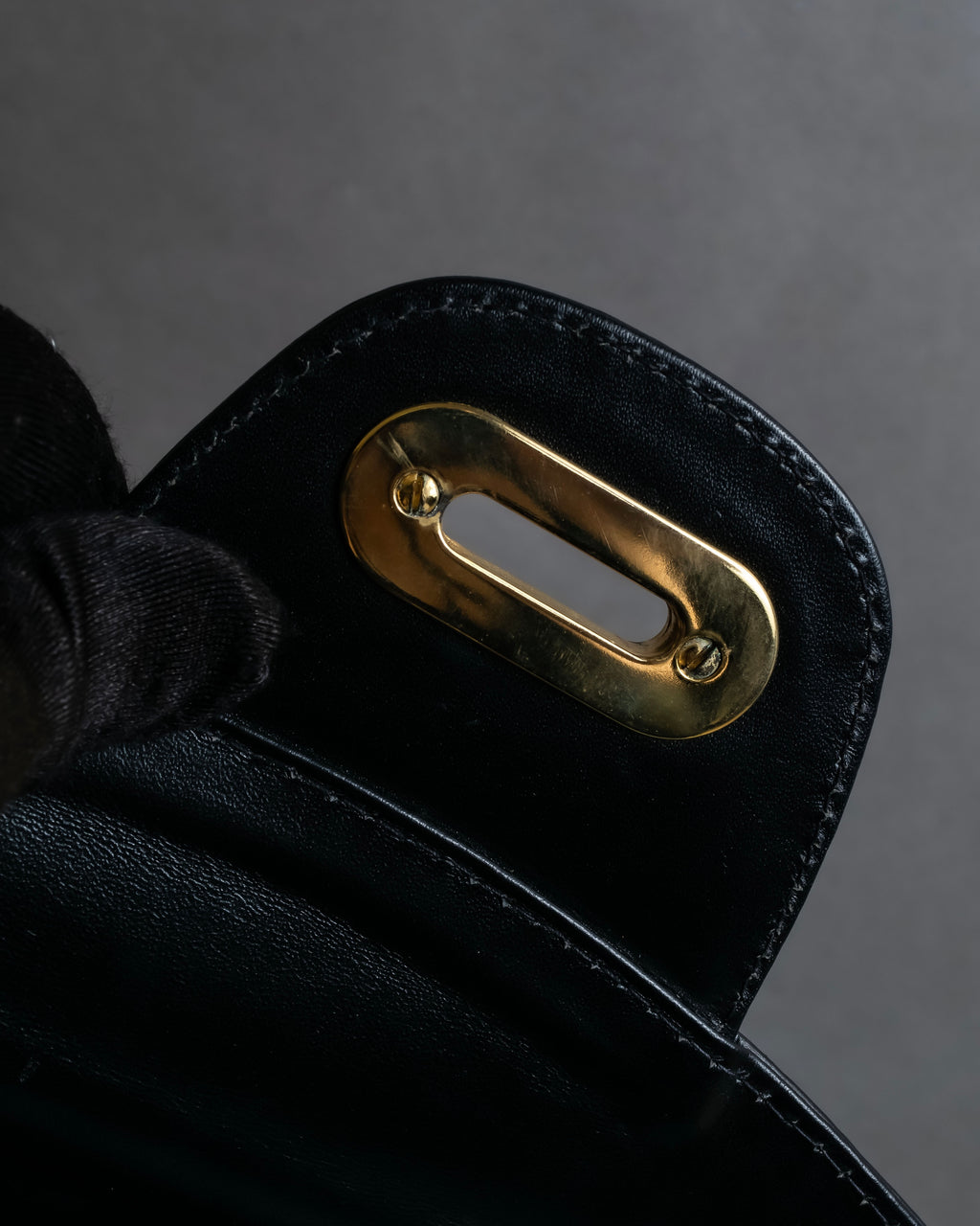 "GIANI MARCO VENTURI" Shape trapezoid leather shoulder bag