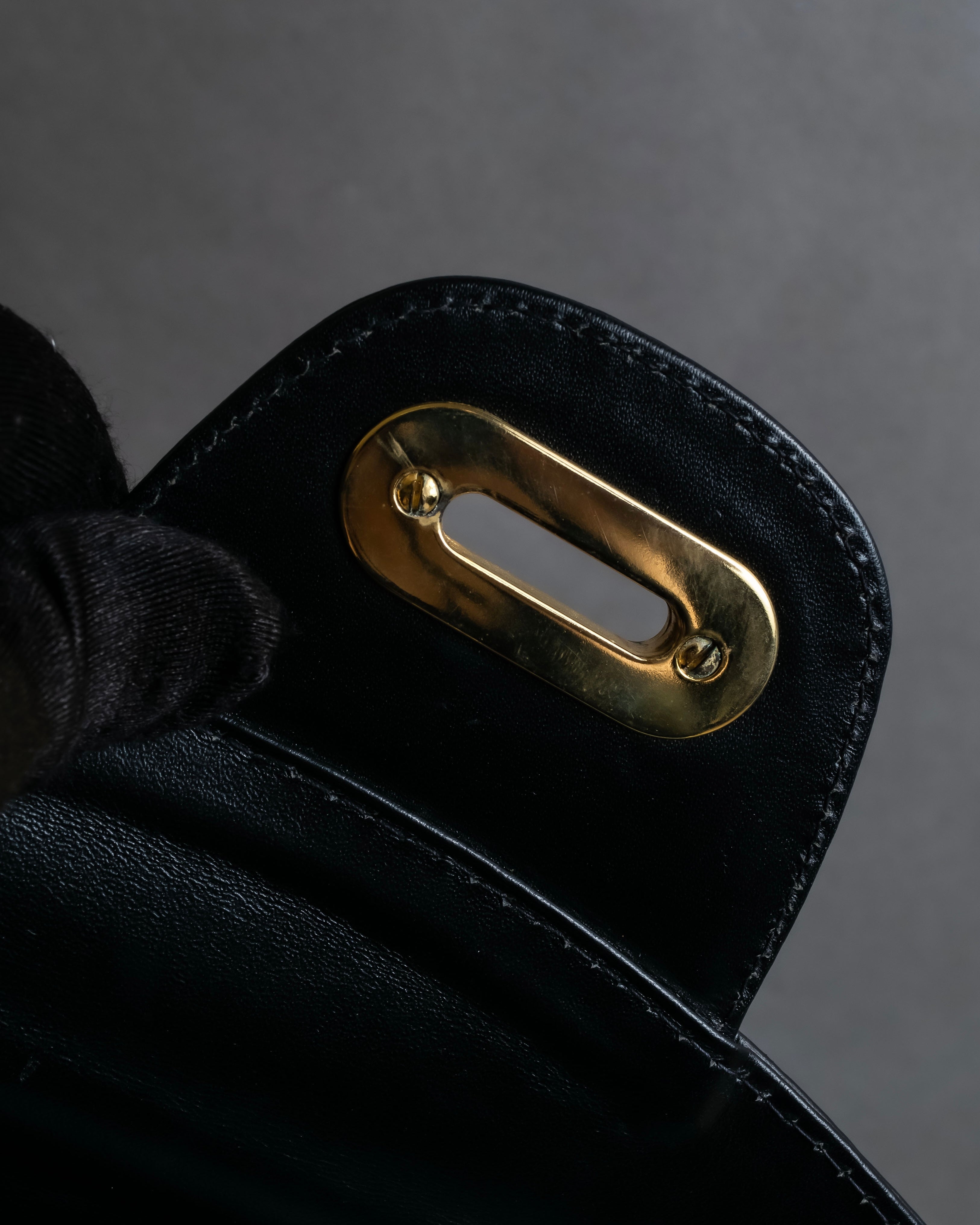 "GIANI MARCO VENTURI" Shape trapezoid leather shoulder bag