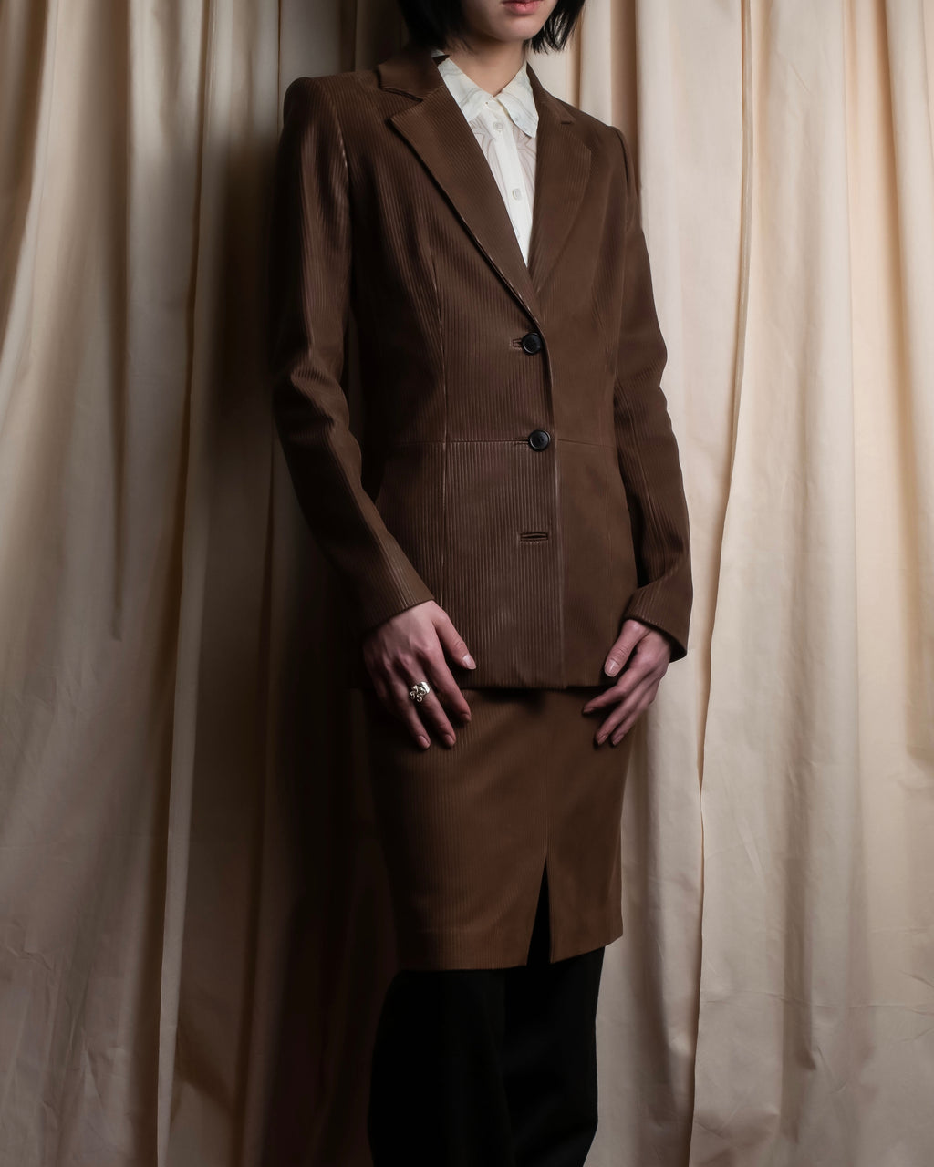 "LOEWE" Three-dimensional ribbed lamb leather set up