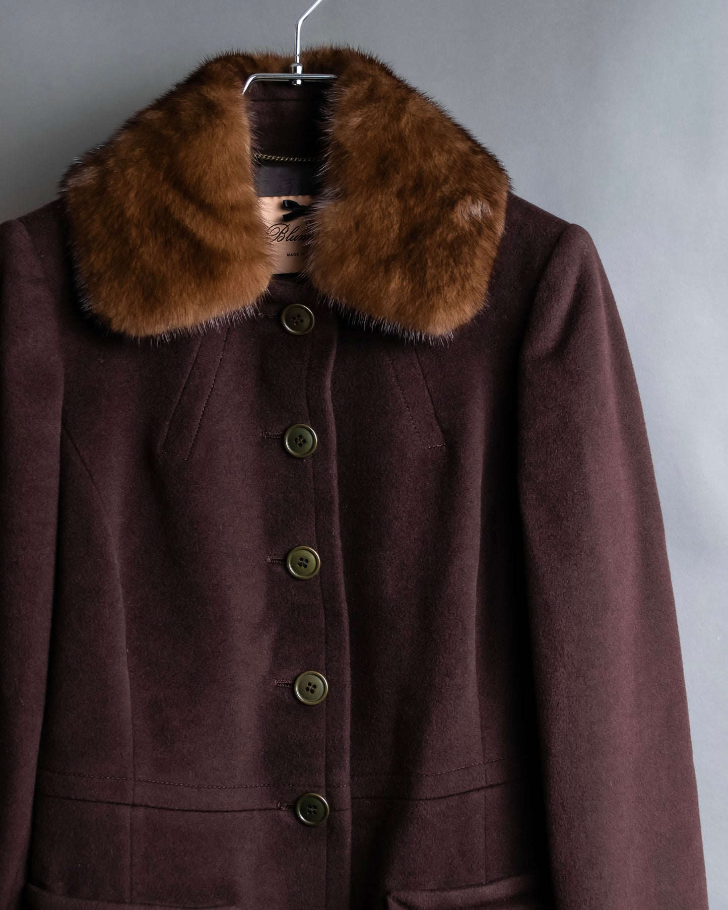 "Vintage fur collar waist shape A-line coat"