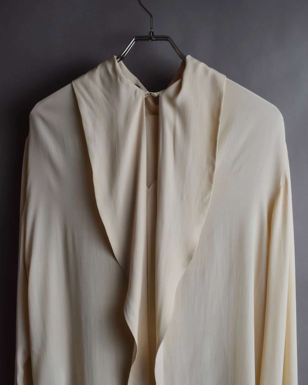 "GUCCI" Michele period frill lace silk bowtie shirt