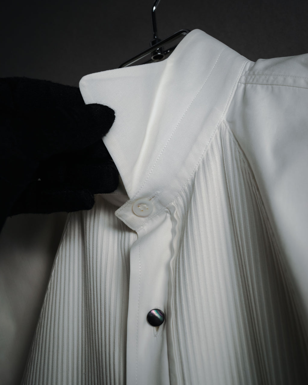–SPECIAL– "Yves Saint Laurent" 00’s Tuxedo bib-front wing-collar dress shirt