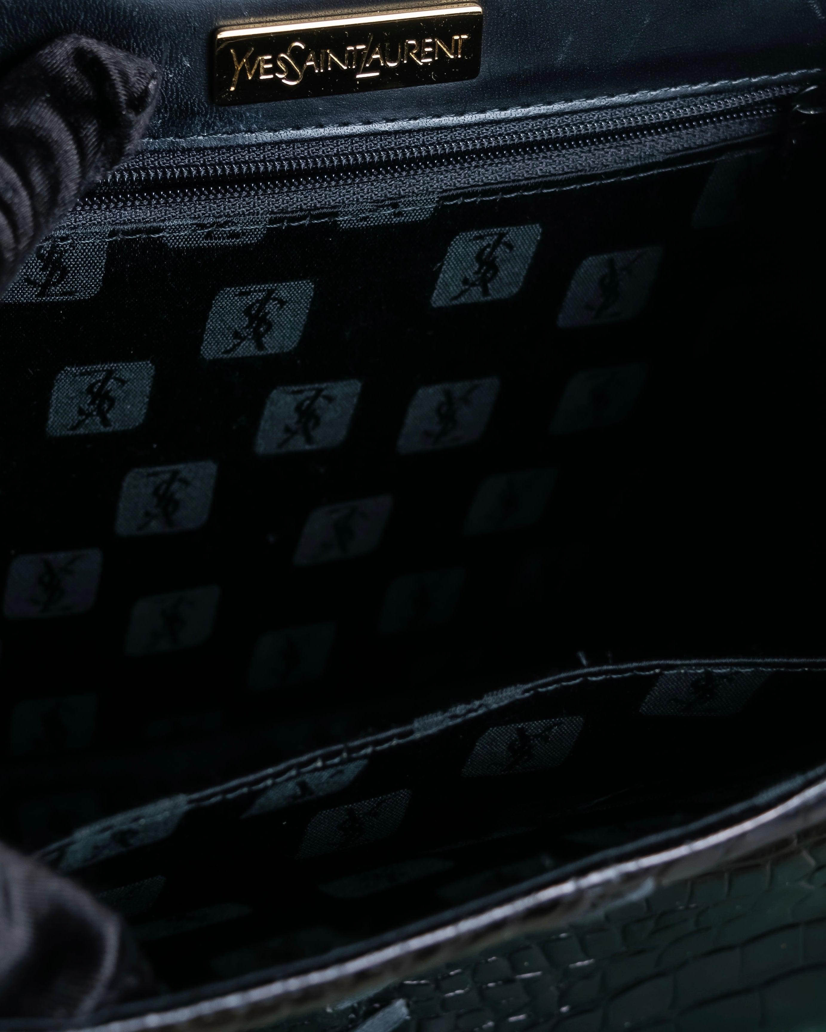 "YVES SAINT LAURENT" Braided stitch design crocodile embossed leather one-handle bag