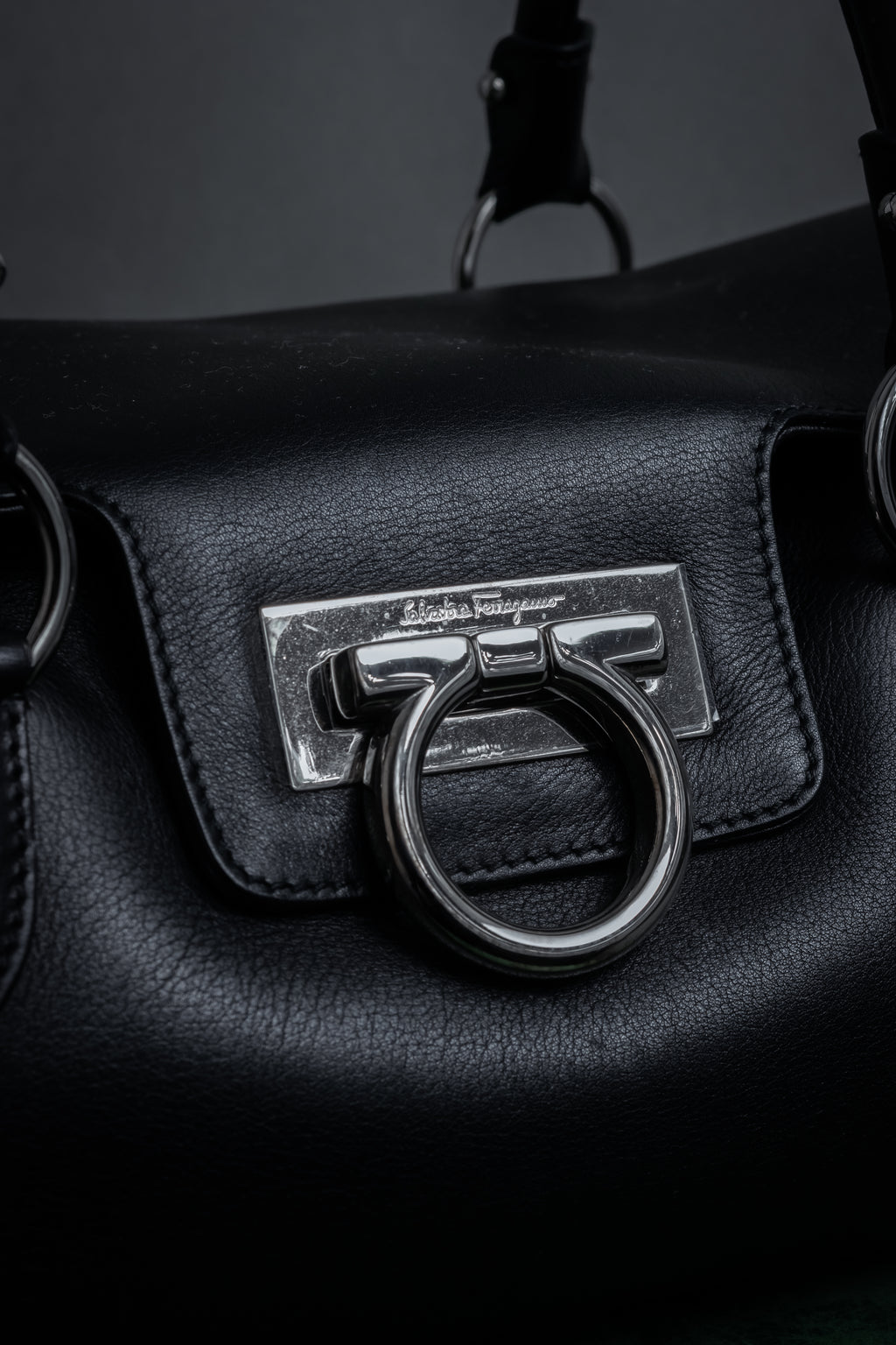 "Salvatore Ferragamo" Gancini motif design leather bowling bag