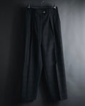 "CHANEL" high-waisted pleated trousers with signature gold button