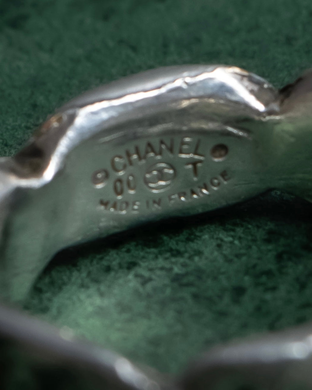 "CHANEL" Coco mark motif beige parts silver ring