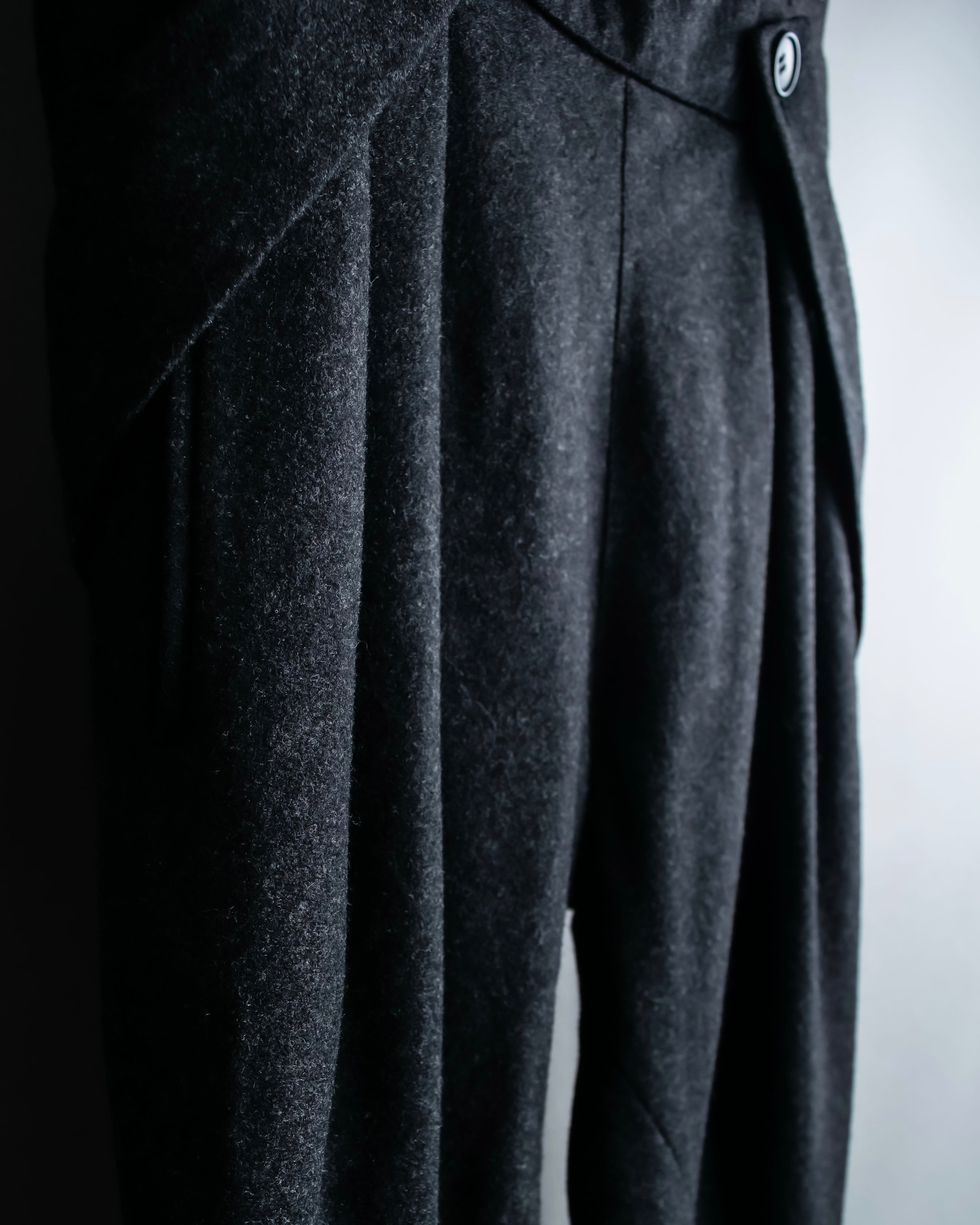 “Balenciaga” wrap belt designed beautiful drape pants