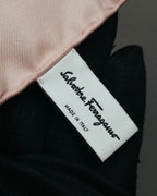 "Salvatore Ferragamo" 90's-00's Elegant floral silk scarf