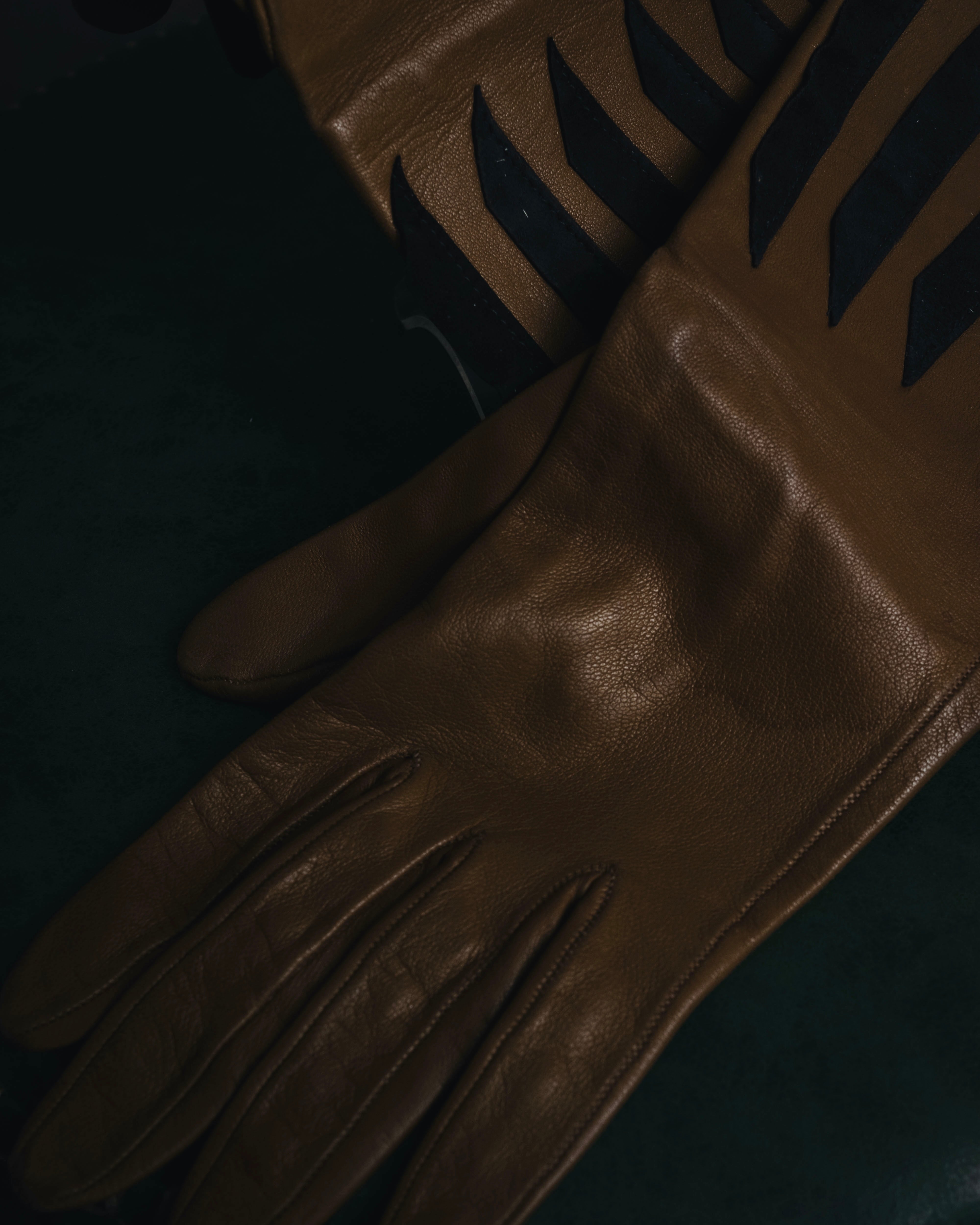 HERMÈS 手袋　ダークブラウン HERMES