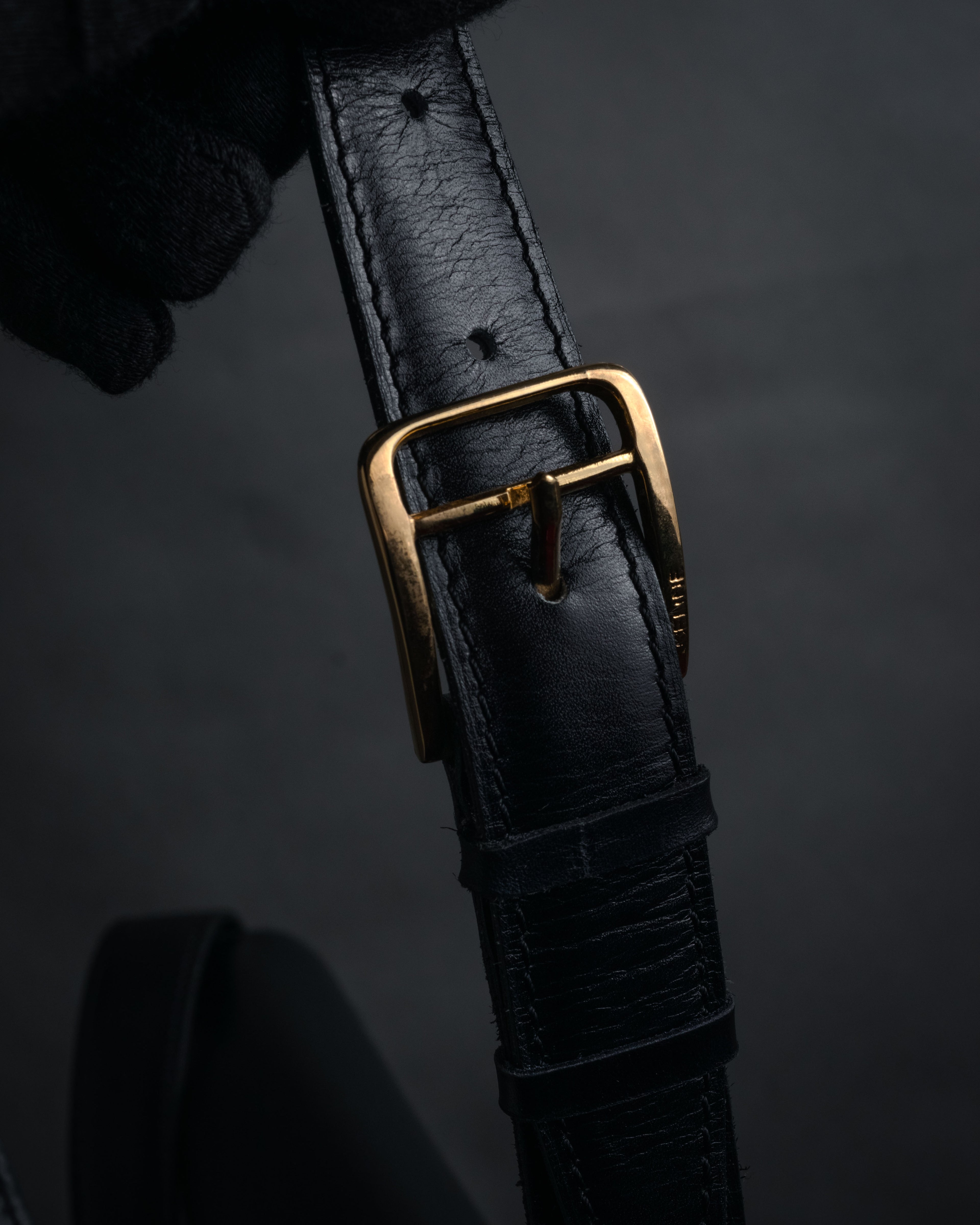 –SPECIAL– “CELINE” 70’s-80’s V strap turn lock shoulder bag