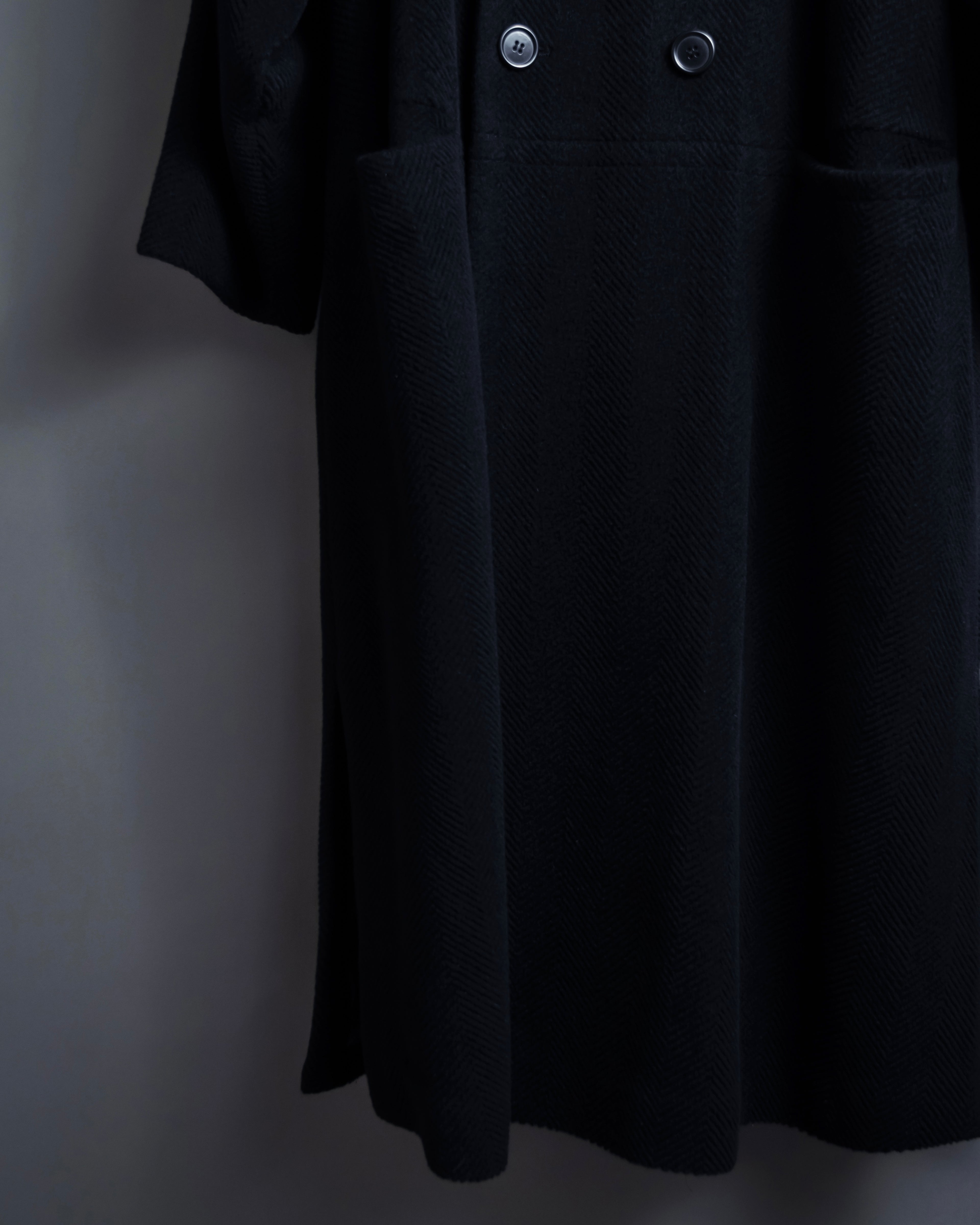 -SPECIAL- "YVES SAINT LAURENT"
80's-90's Raglan sleeves 100% angora stand collar coat