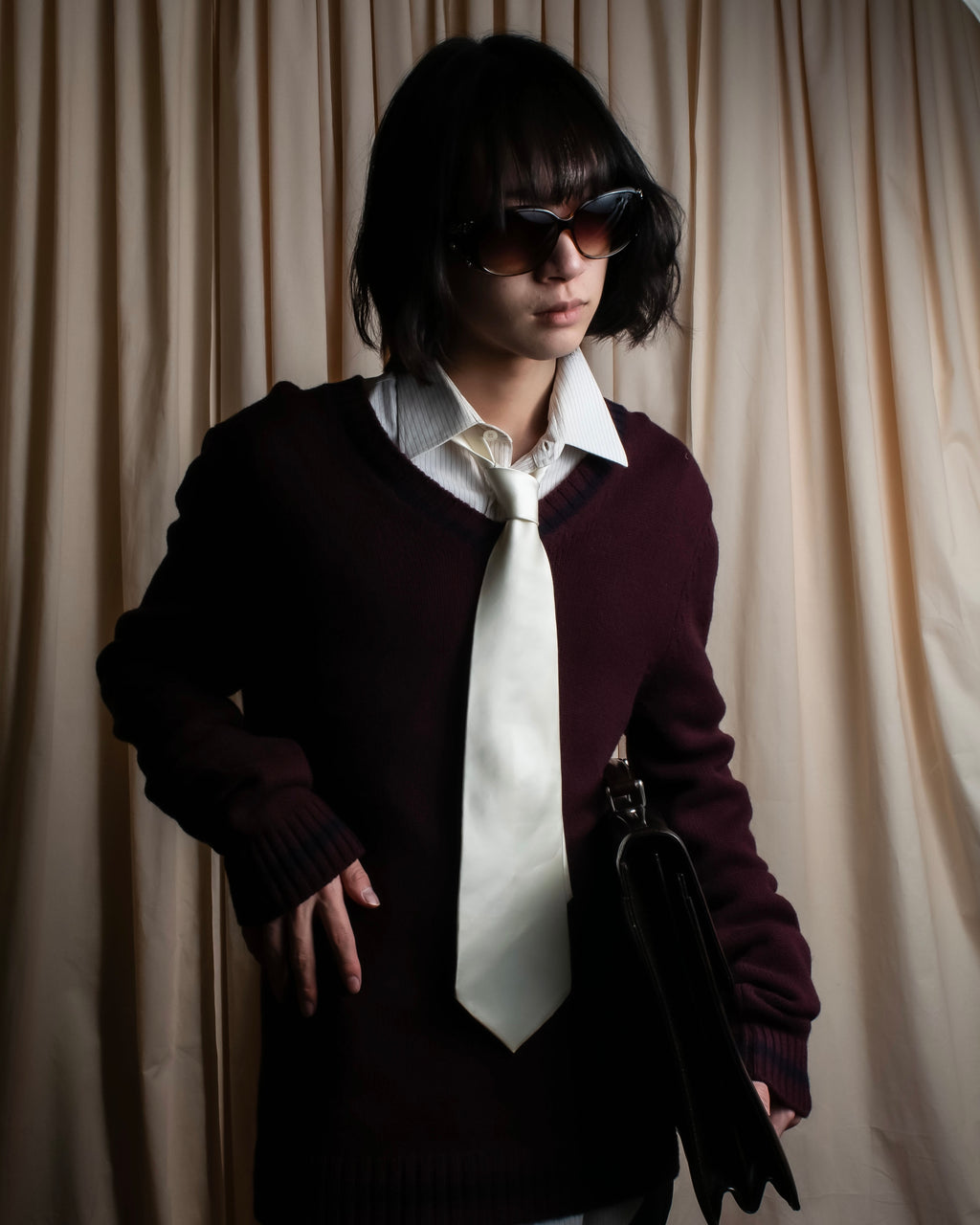 "COMME des GARCONS HOMME PLUS" Beautiful glossy cupra white necktie