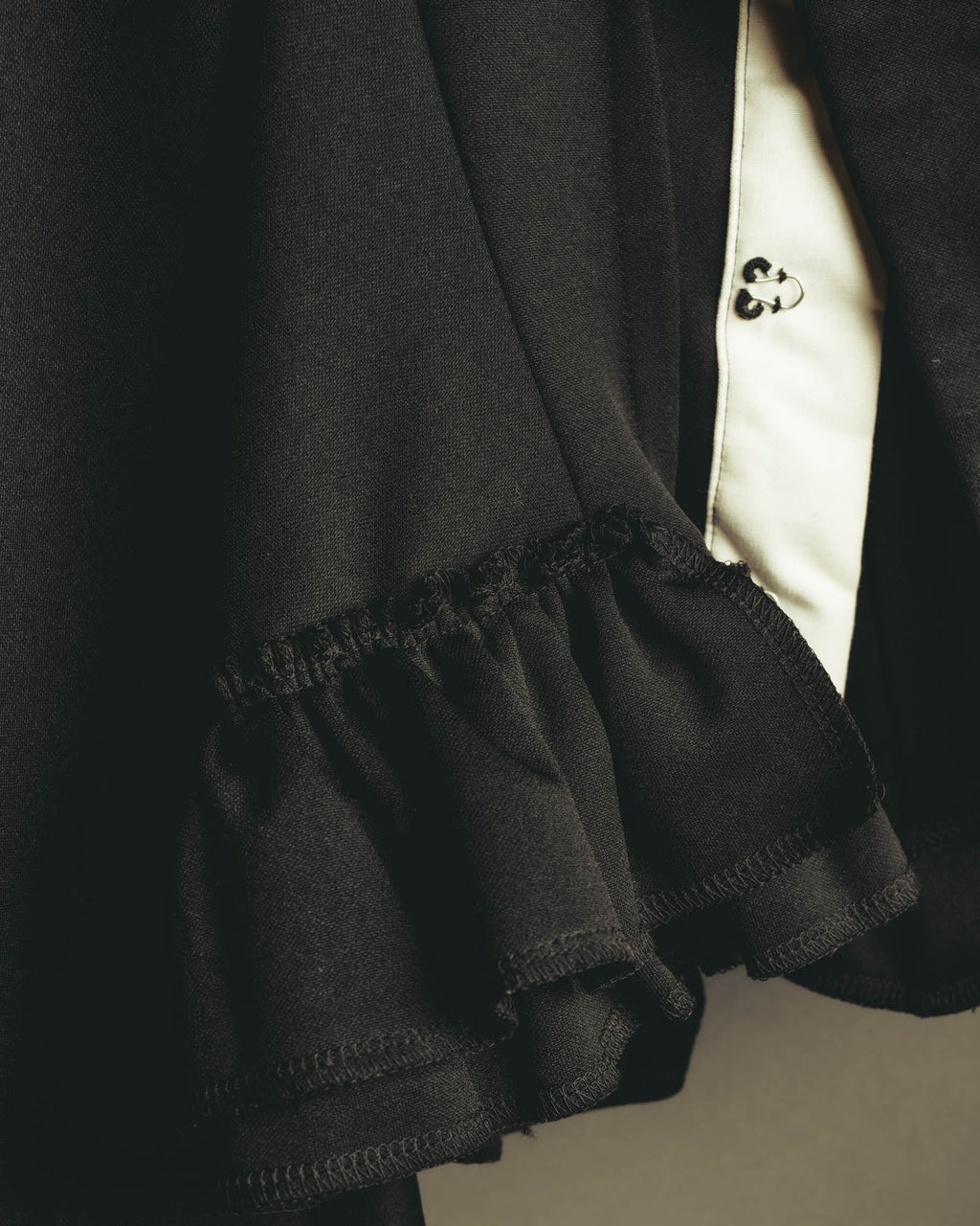 "COMME des GARÇONS" 00's Deconstructed nylon jacket