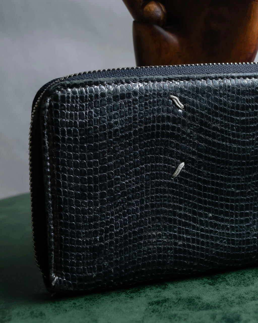 "MAISON MARGIELA" Lizard-embossed leather long wallet