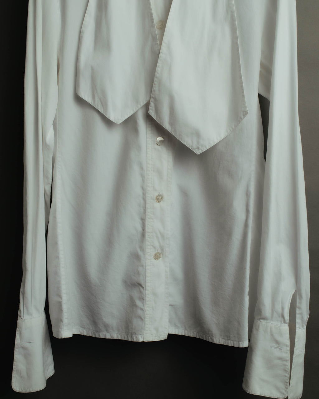 "Hermès" 70's-80's Elegant scarf collar shirt