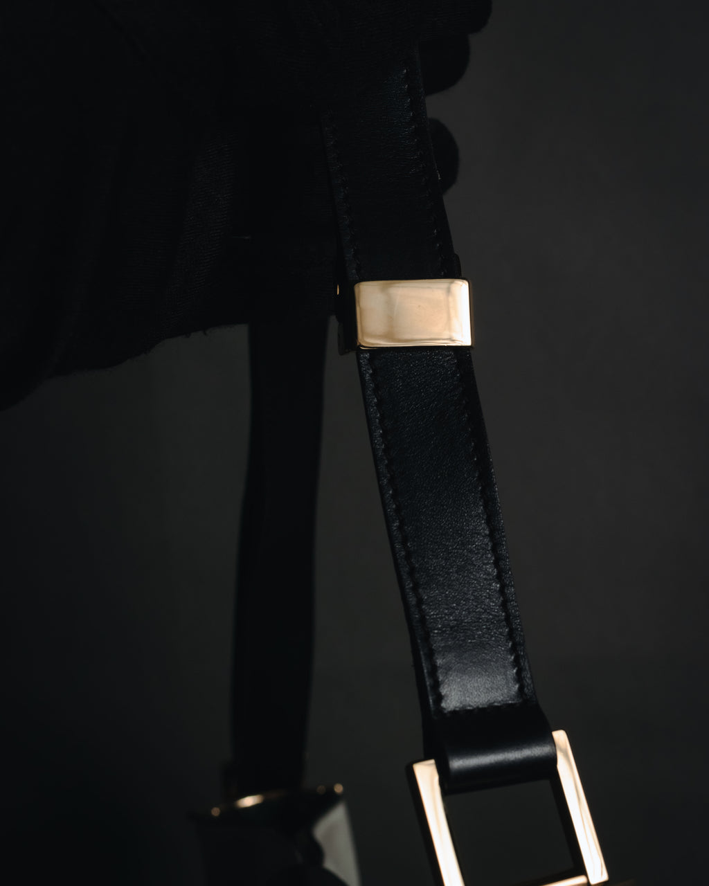 "GUCCI" 90’s-00’s suede piston-closure shoulder bag