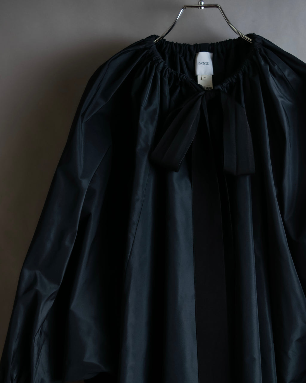 "PATOU" Ribbon shirring design poncho dress