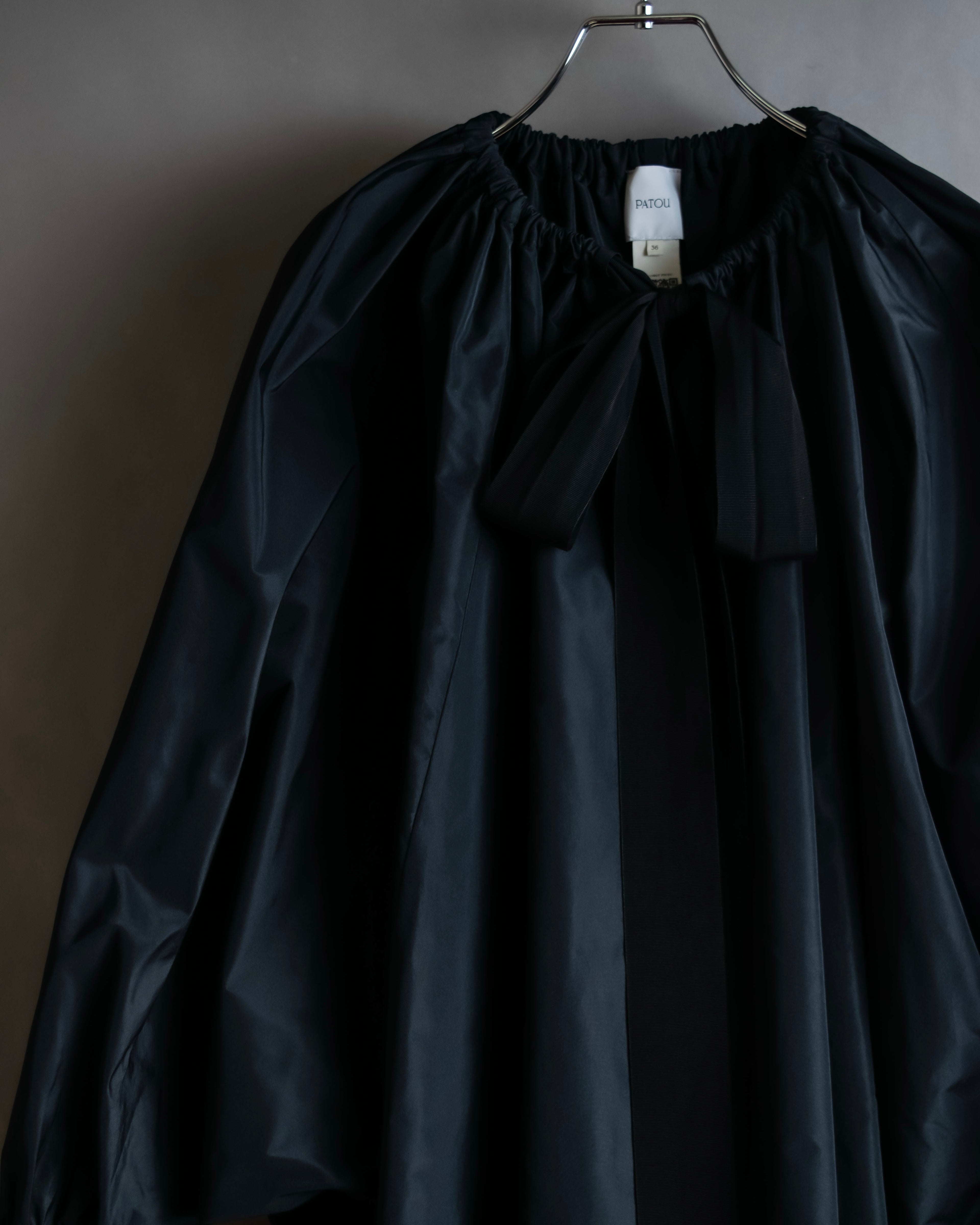 "PATOU" Ribbon shirring design poncho dress