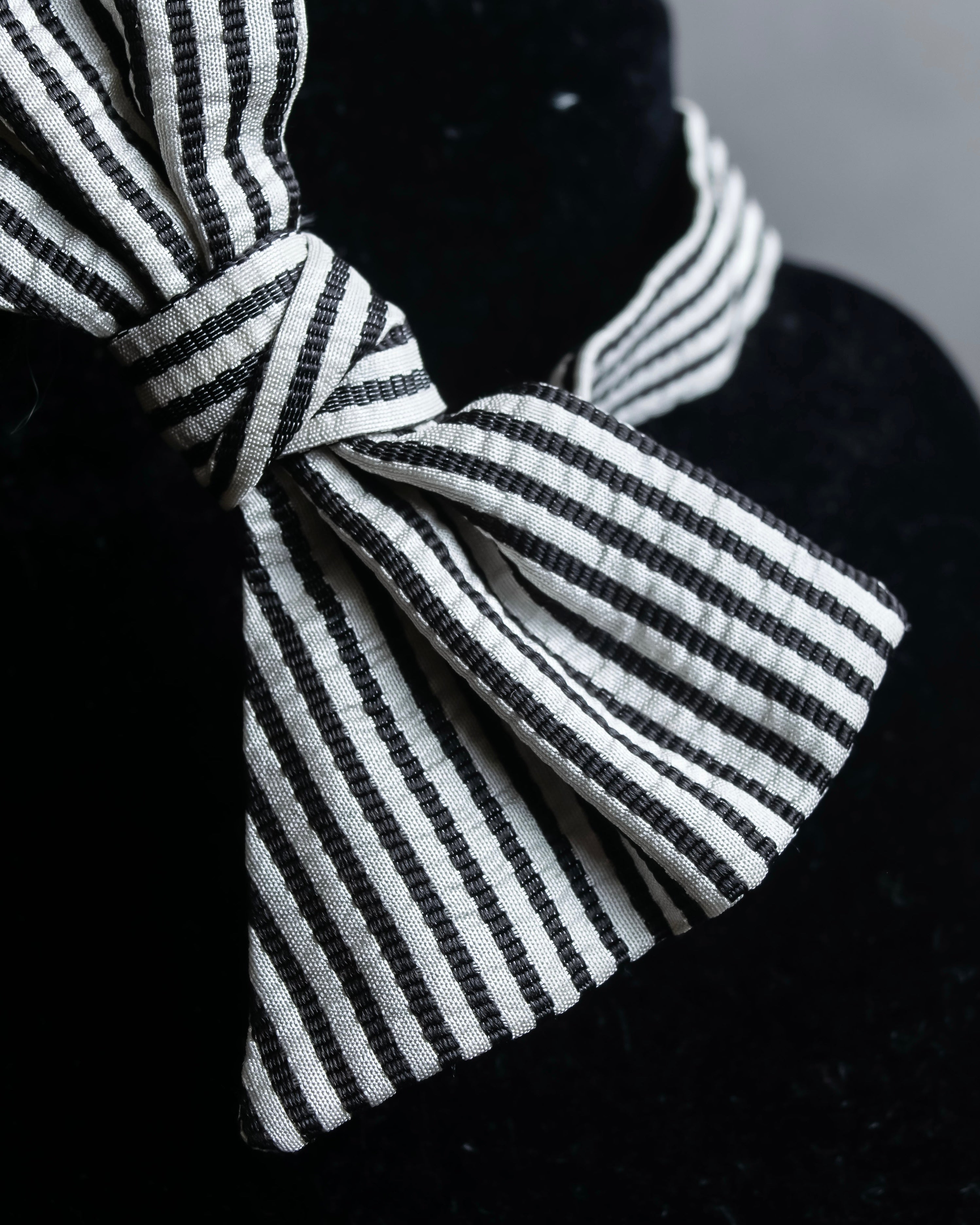 "LOUIS VUITTON" Black＆white color striped bow tie