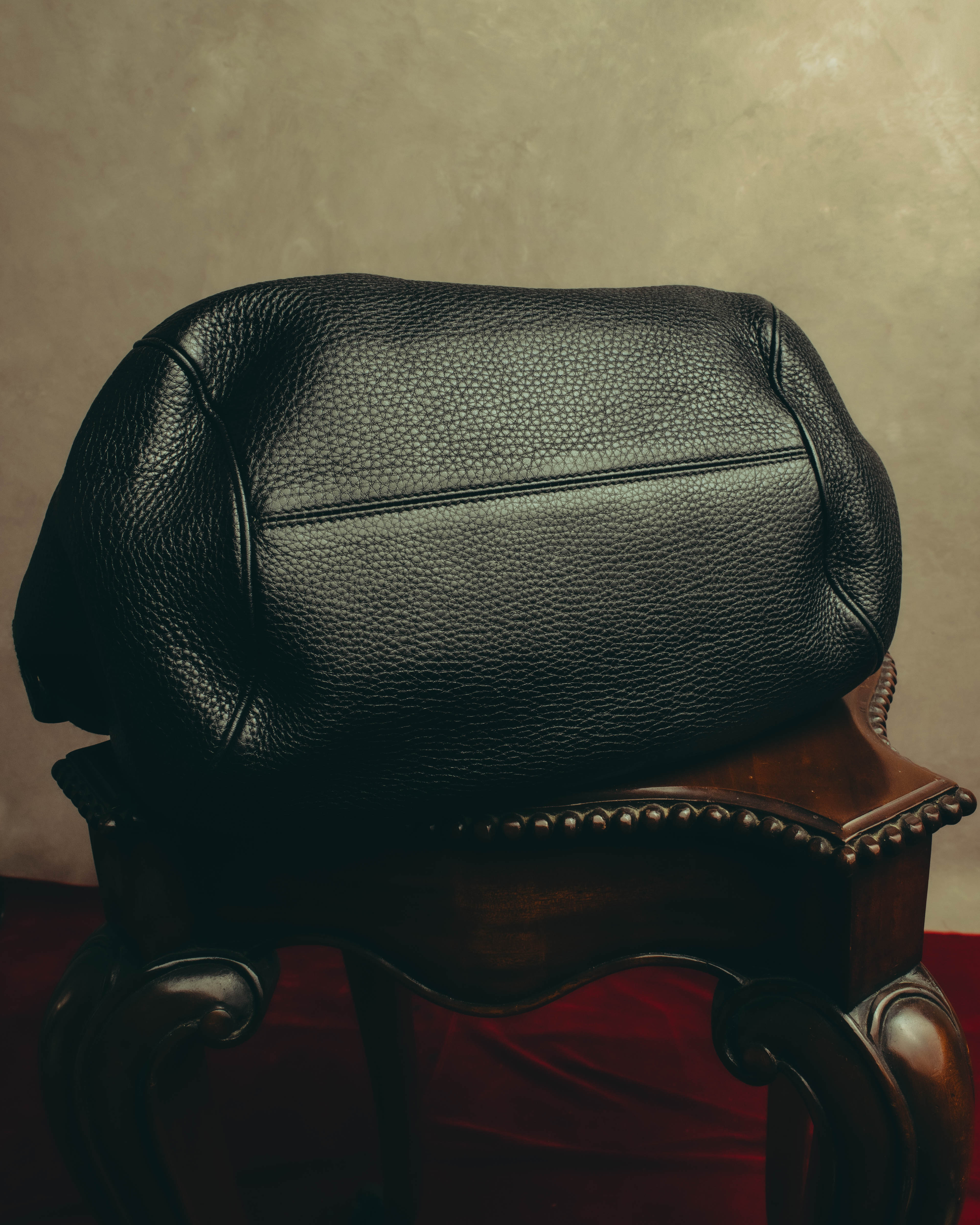 “Salvatore Ferragamo” 00’s-10’s Gancini pebbled leather handbag