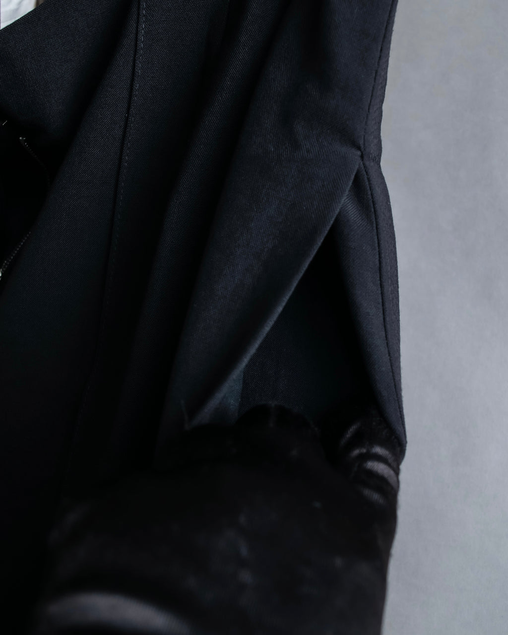 "LOEWE" Deep pleat tapered draped slacks