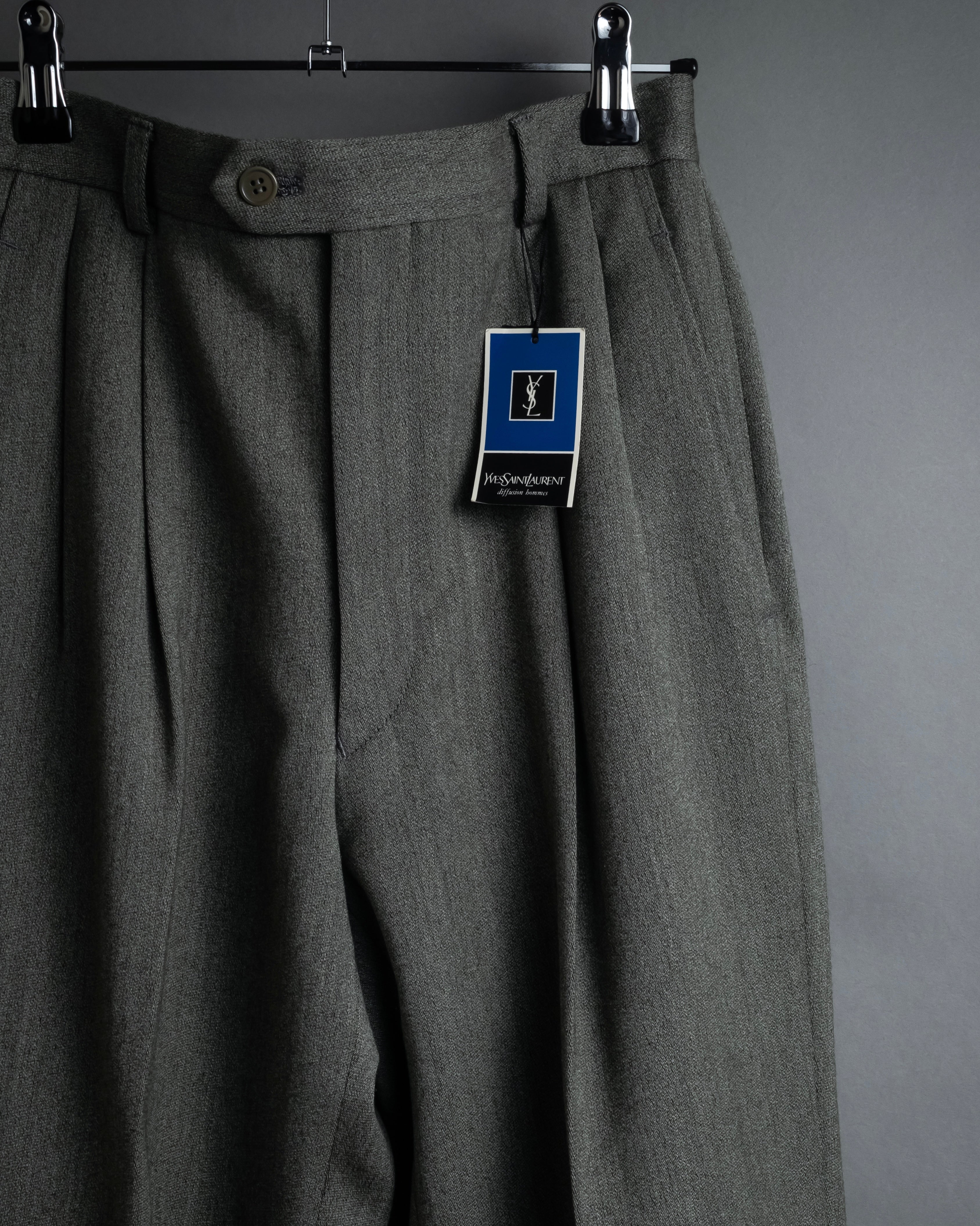 "YVES SAINT LAURENT" Deep pleat tapered wool slacks