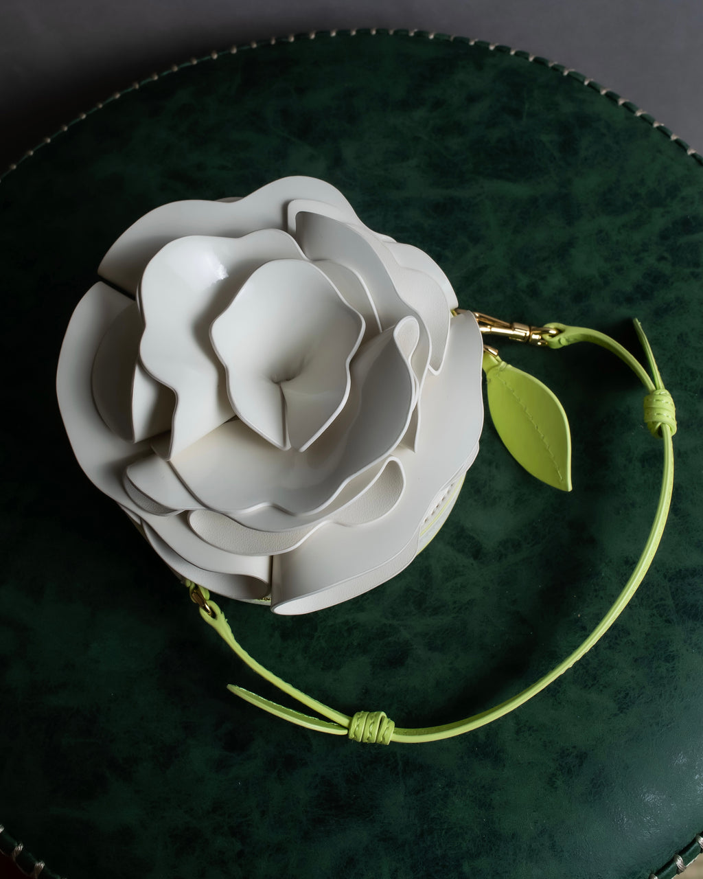 "Kate Spade" 3D rose design round hand bag