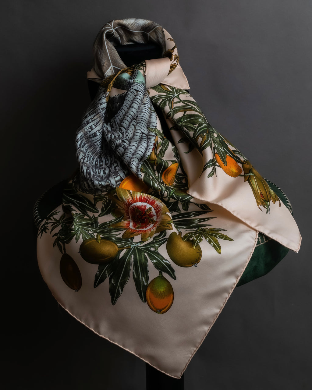 "HERMES" Passion flower print Carre 90 silk scarf