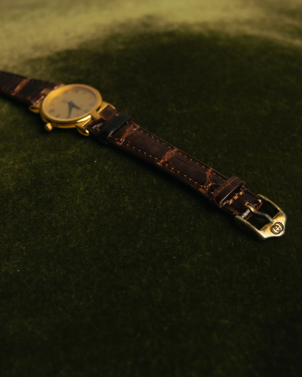 “GUCCI” 80’s-90’s Roman dial vintage watch