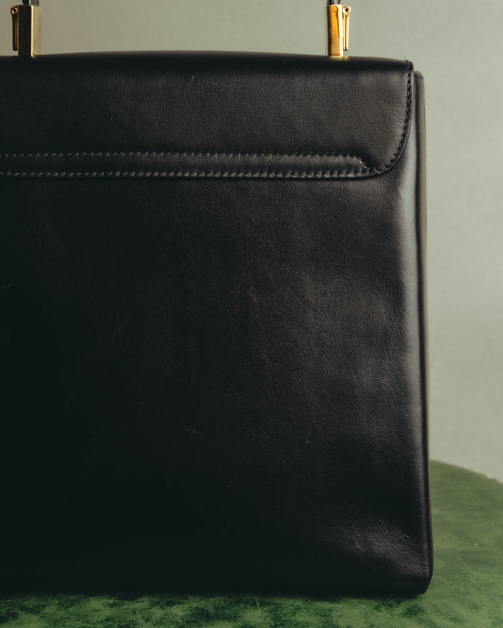 "Salvatore Ferragamo" 90's-00's Structured leather top handle handbag