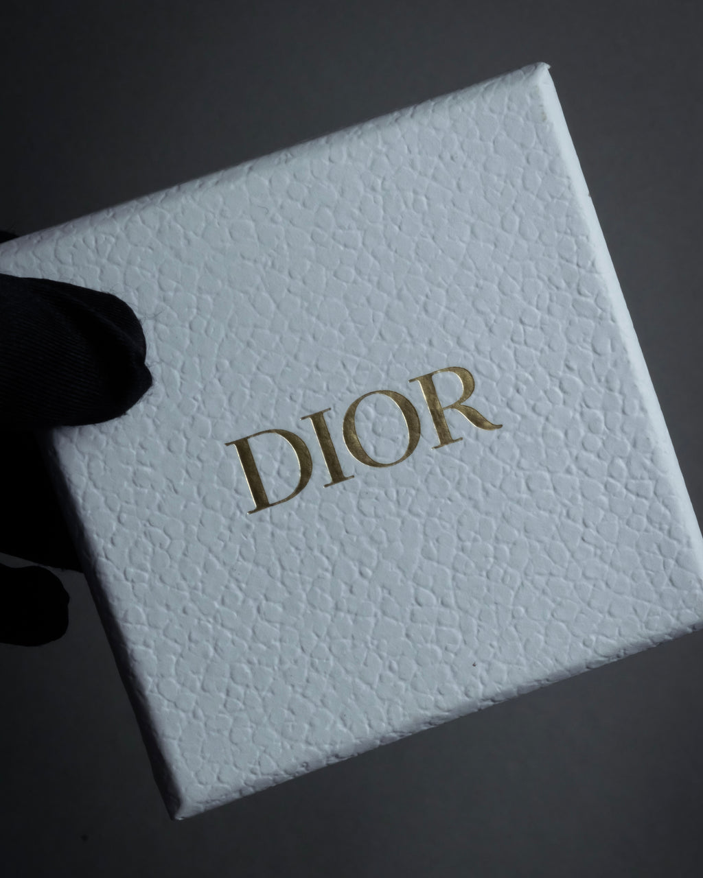 "DIOR" J’ADIOR engraved signet ring