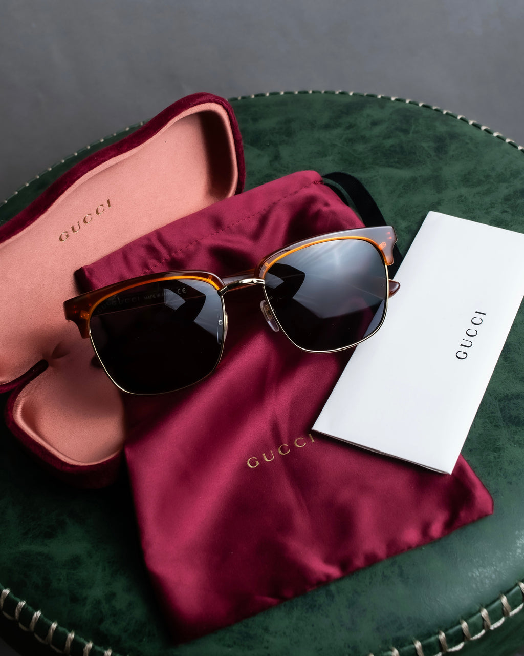 "GUCCI" Classic hermrim design sunglasses