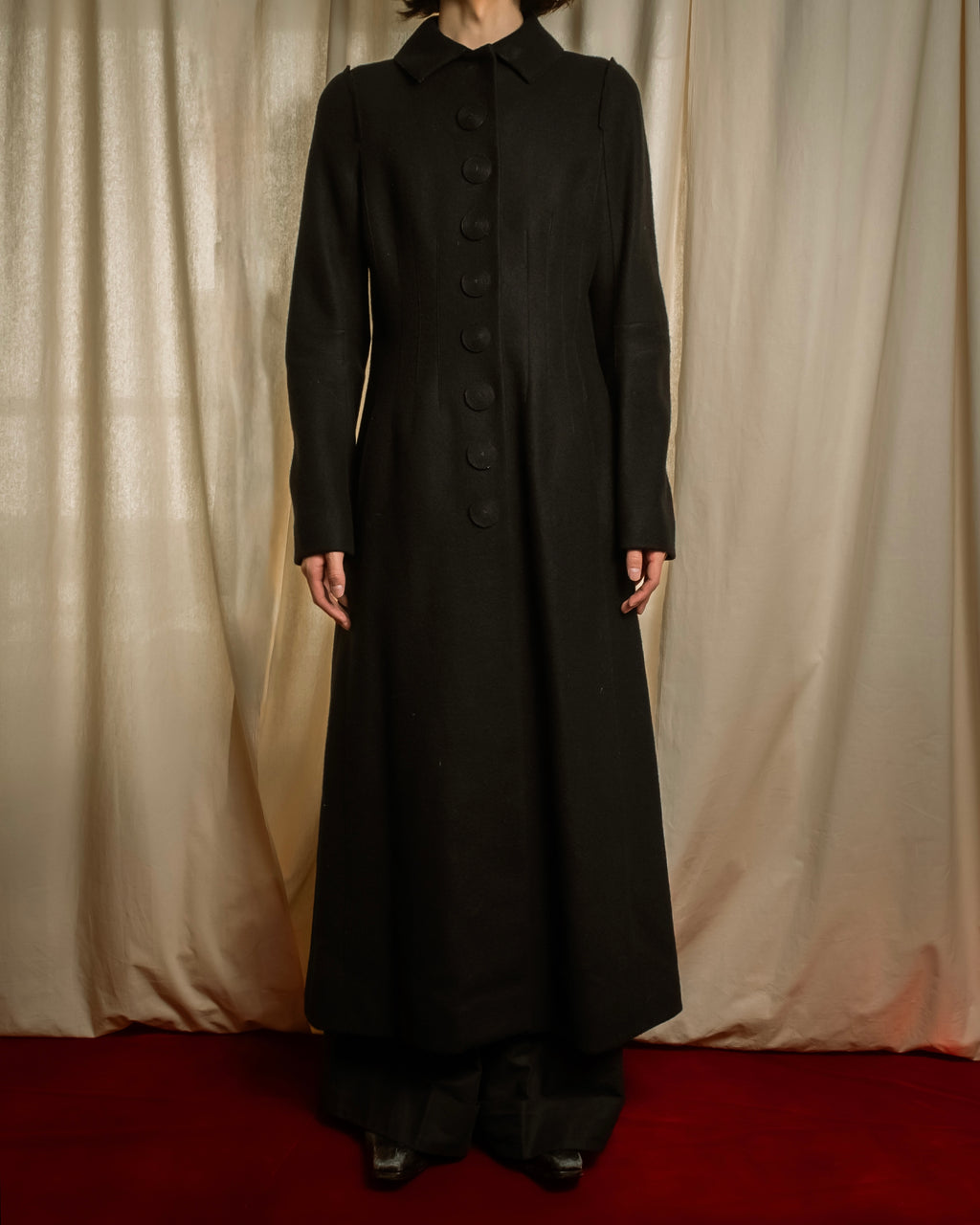 "Marc Jacobs" A soft flowing flared silhouette long coat