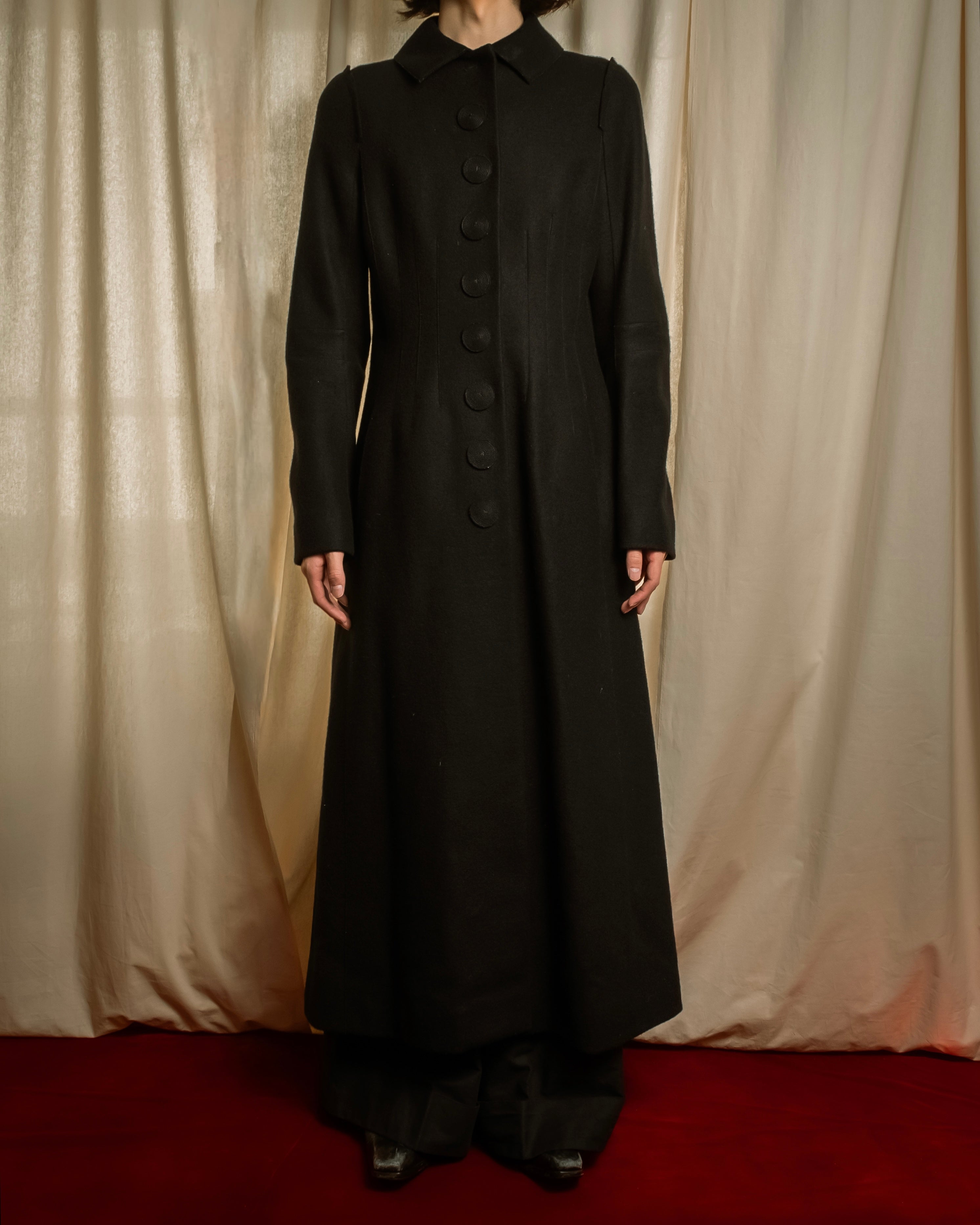 "Marc Jacobs" A soft flowing flared silhouette long coat