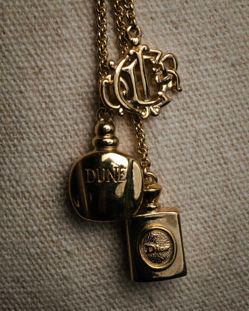 “Christian Dior” 90’s Dune charm long necklace