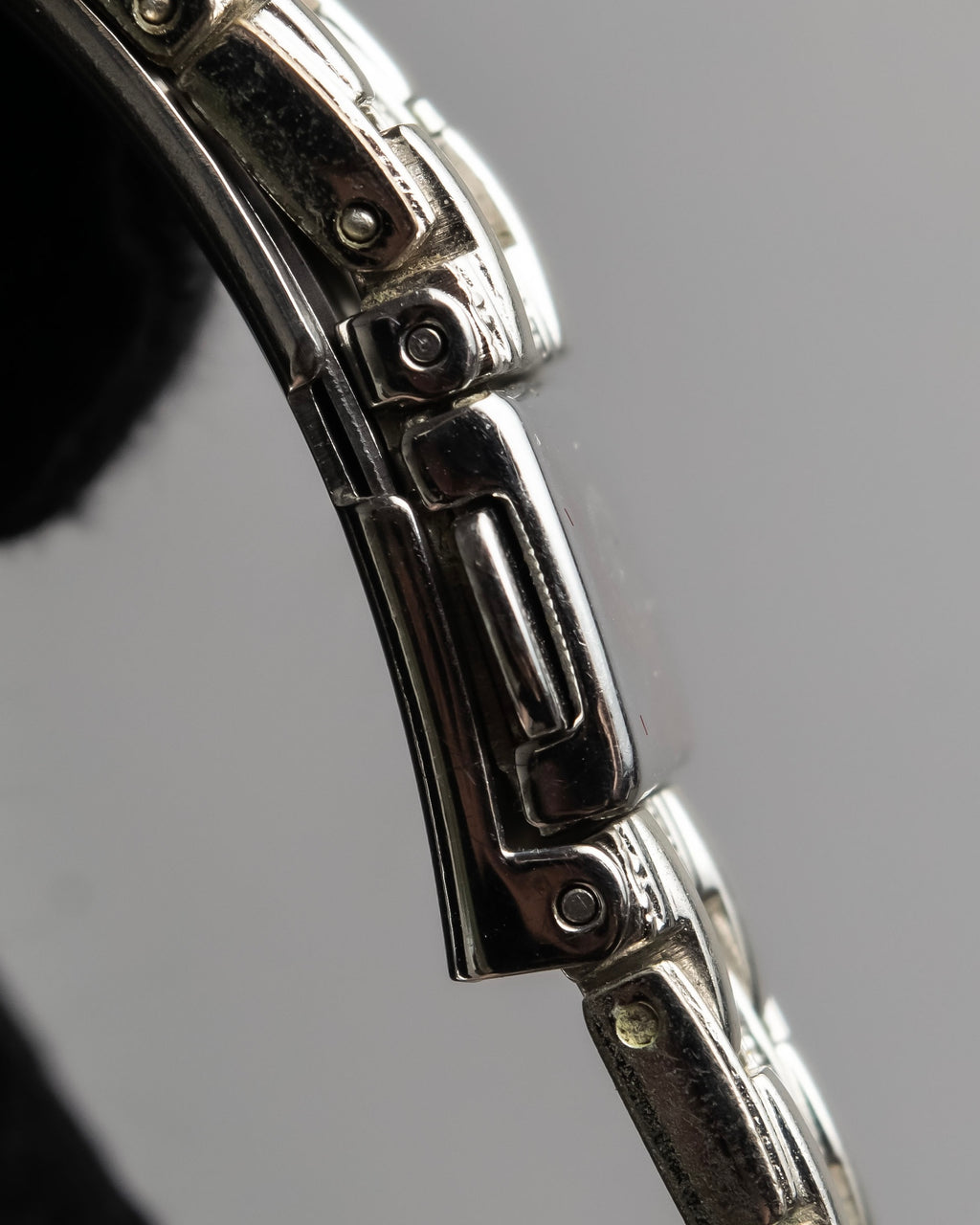 "VALENTINO ROLENTA" Green stone design square watch bracelet